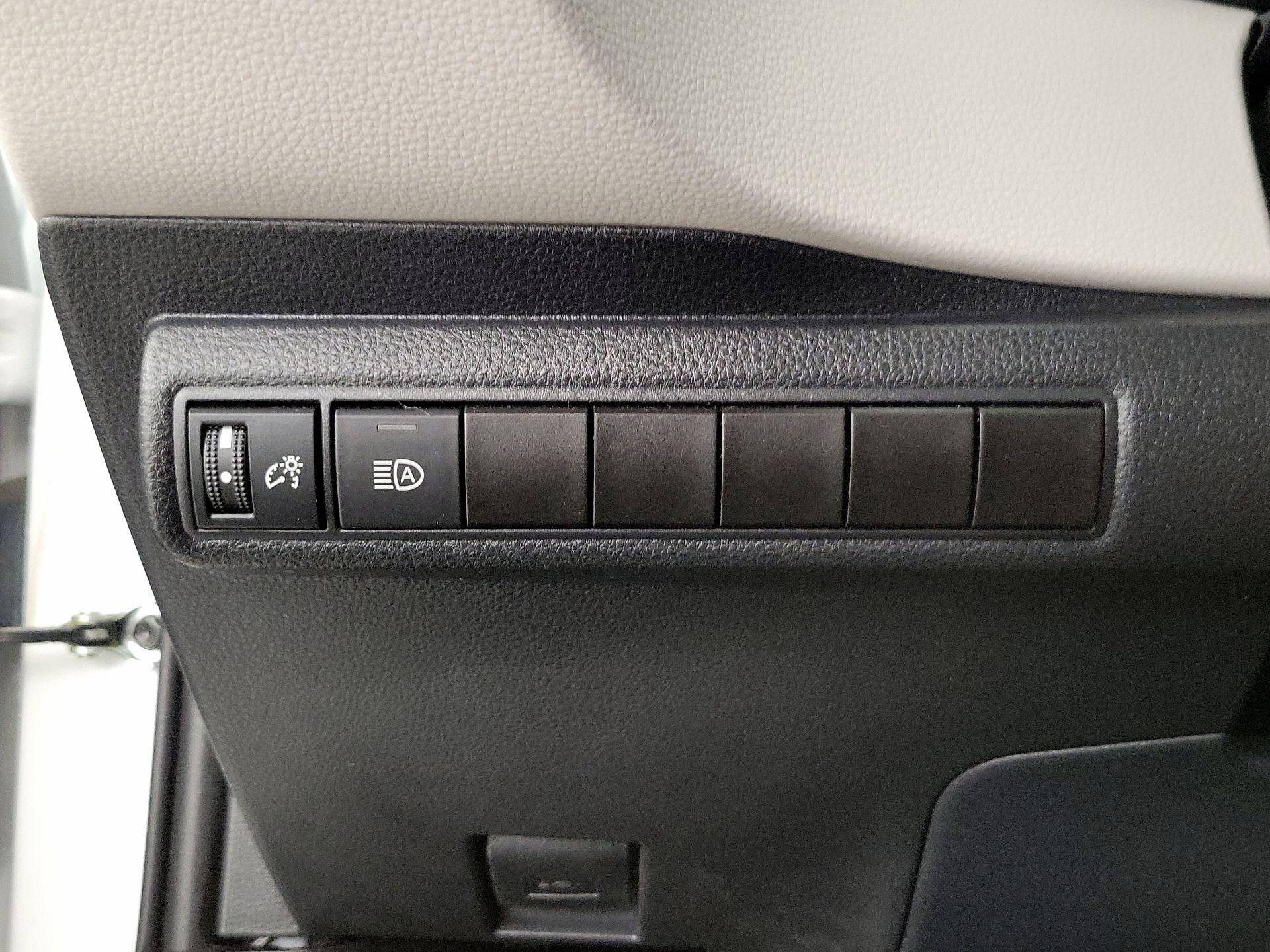 Thumbnail: 2022 Toyota Corolla - 13