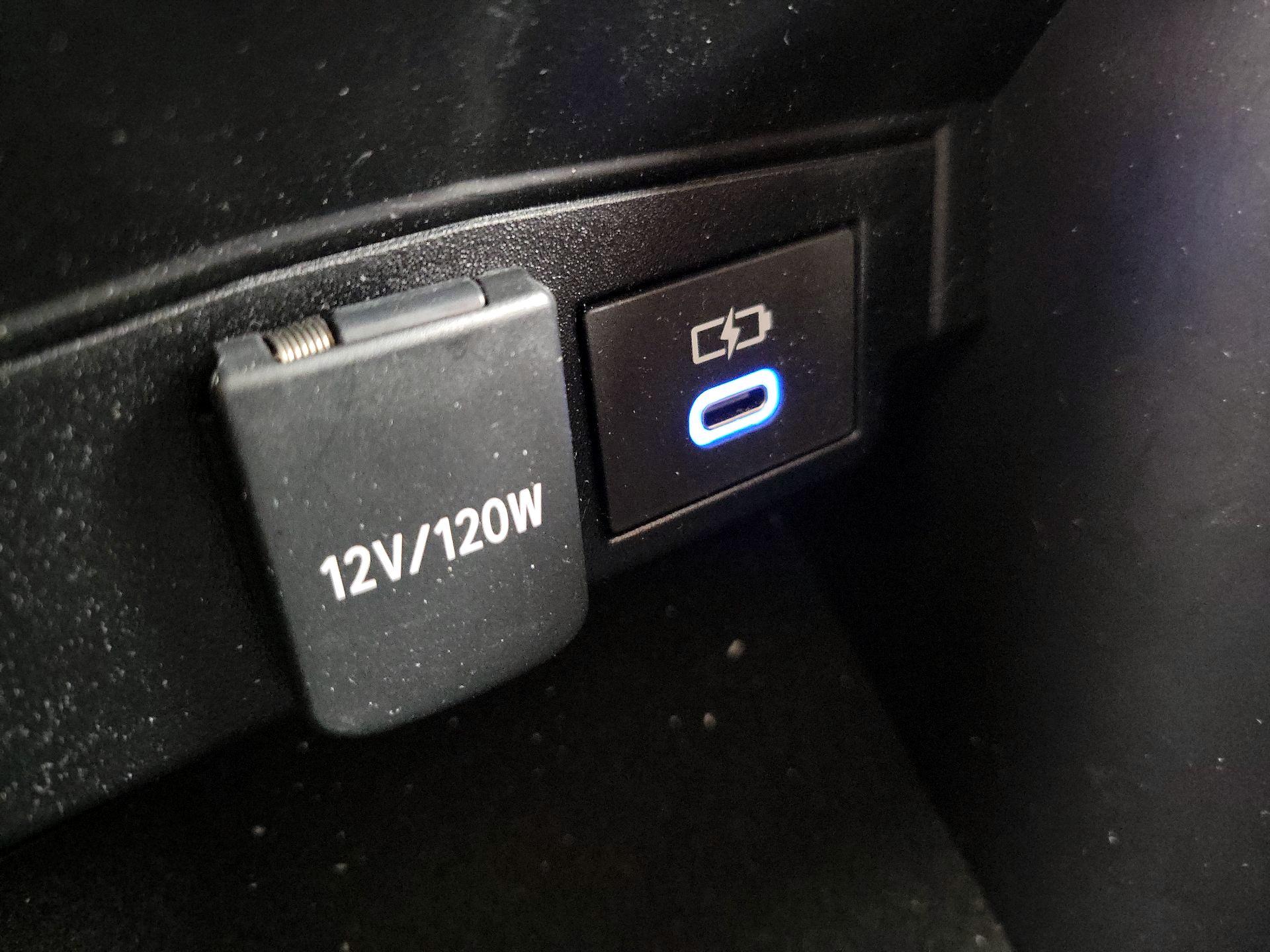 Thumbnail: 2022 Toyota Corolla - 18