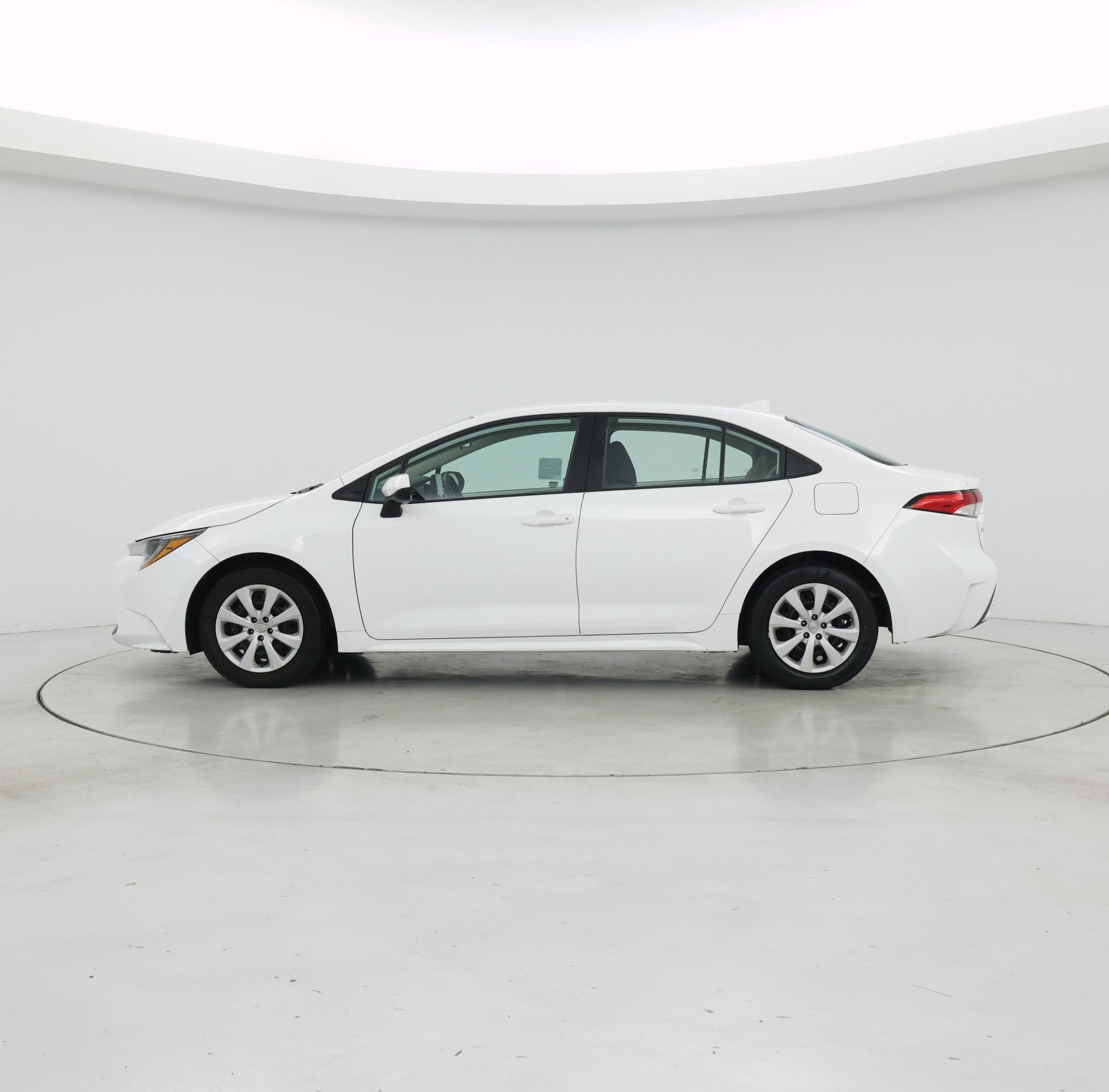 Thumbnail: 2022 Toyota Corolla - 3