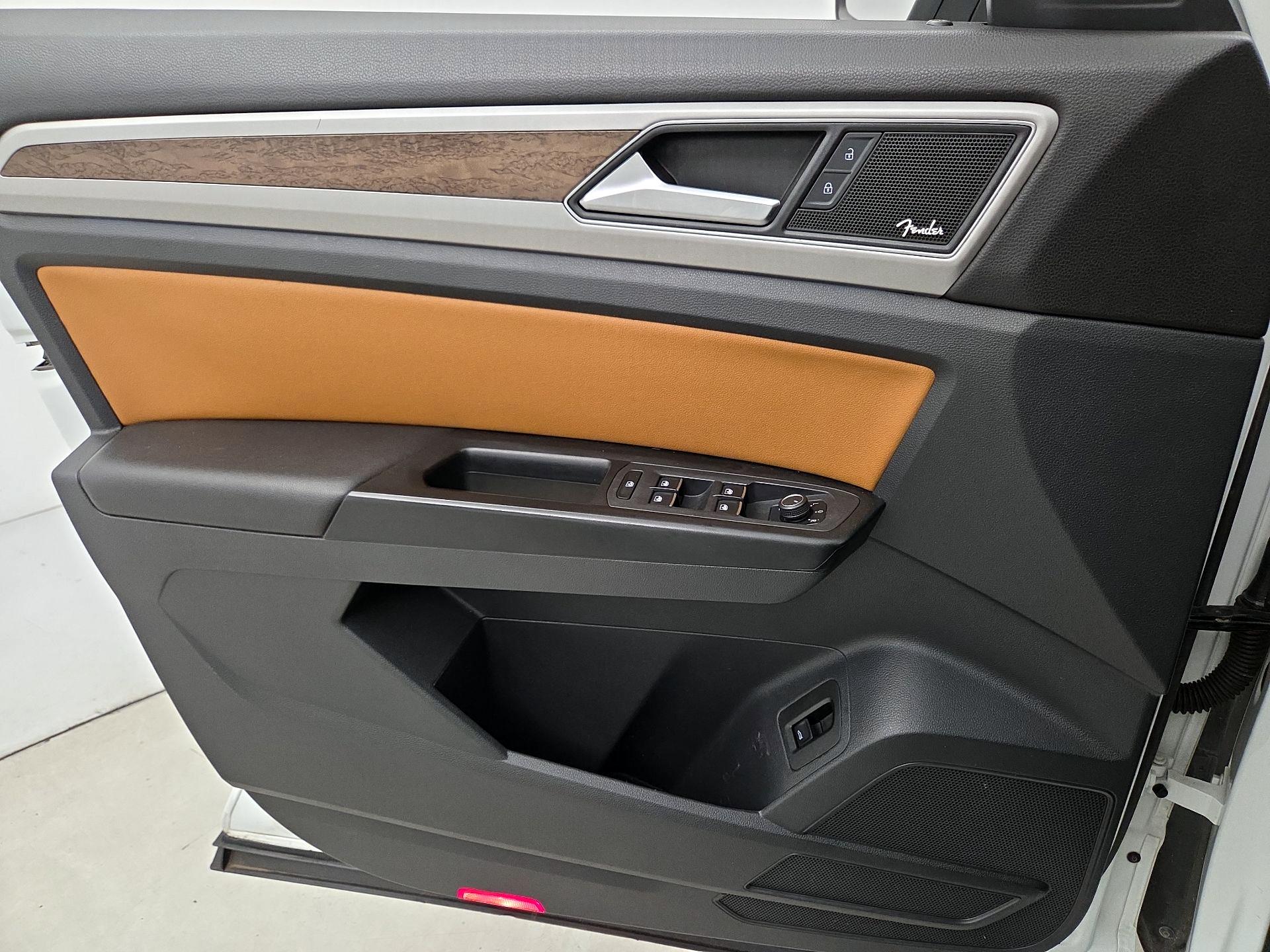 Thumbnail: 2018 Volkswagen Atlas - 12