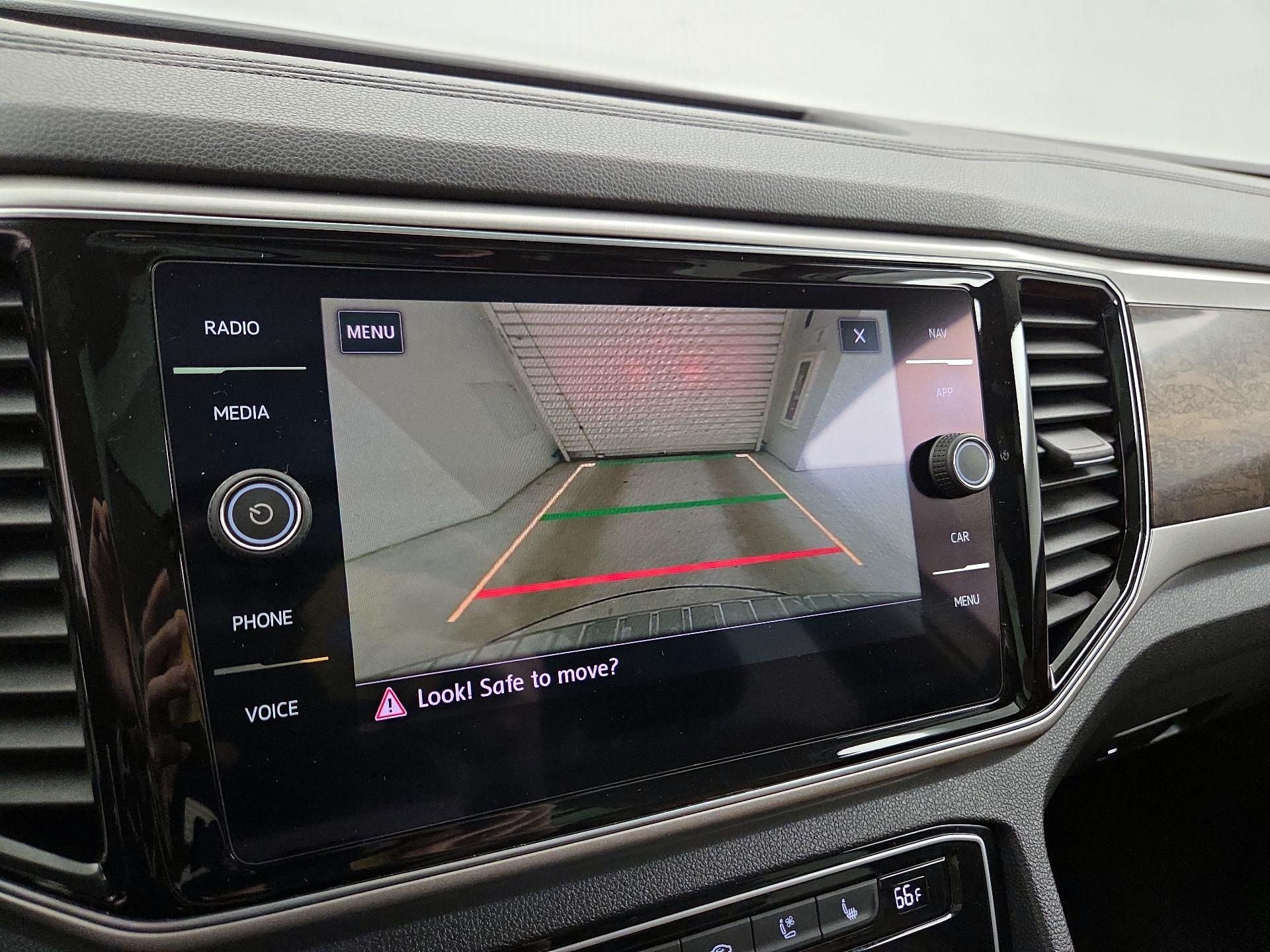 Thumbnail: 2018 Volkswagen Atlas - 15