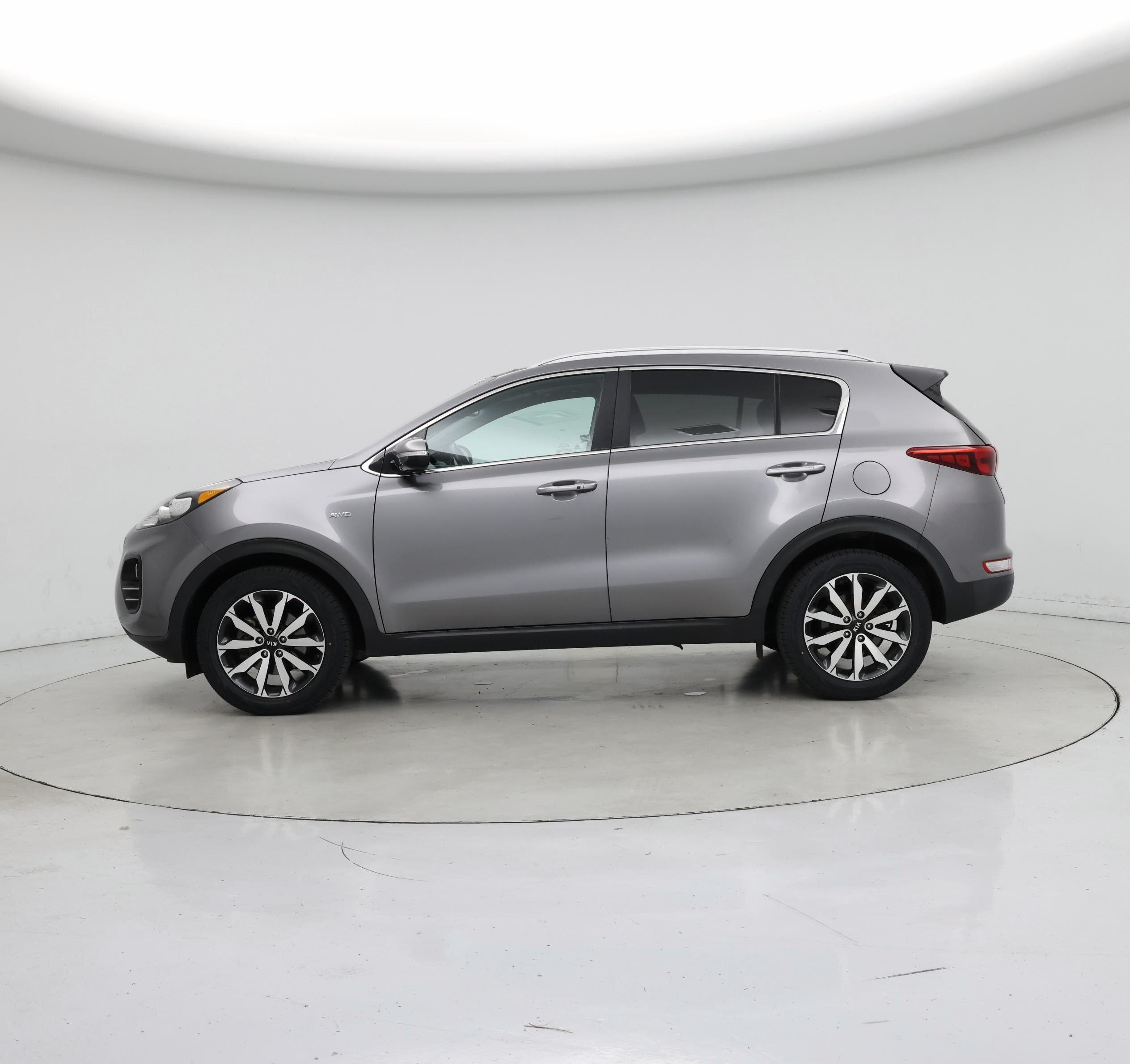 Thumbnail: 2017 Kia Sportage - 3