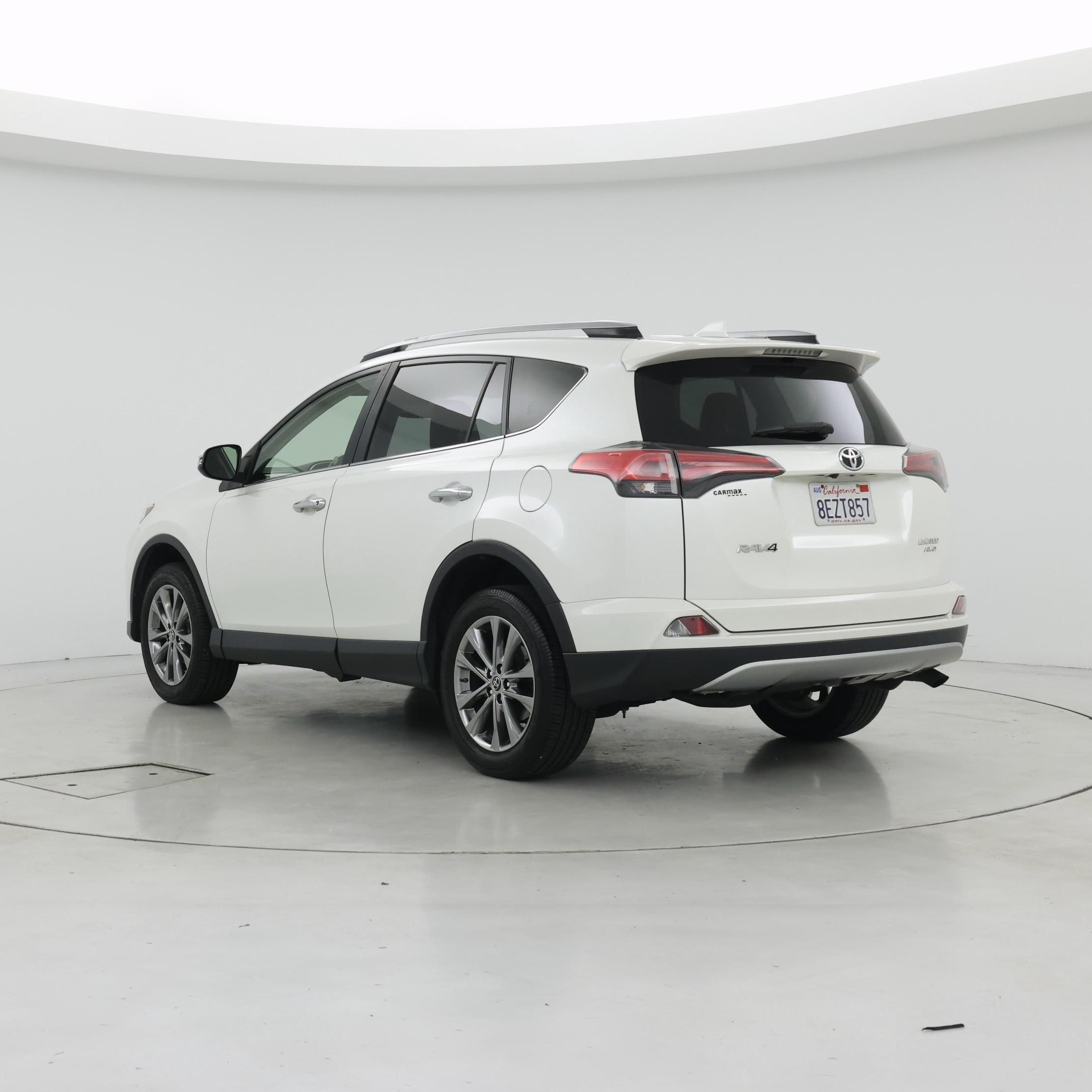 Thumbnail: 2018 Toyota RAV4 - 2