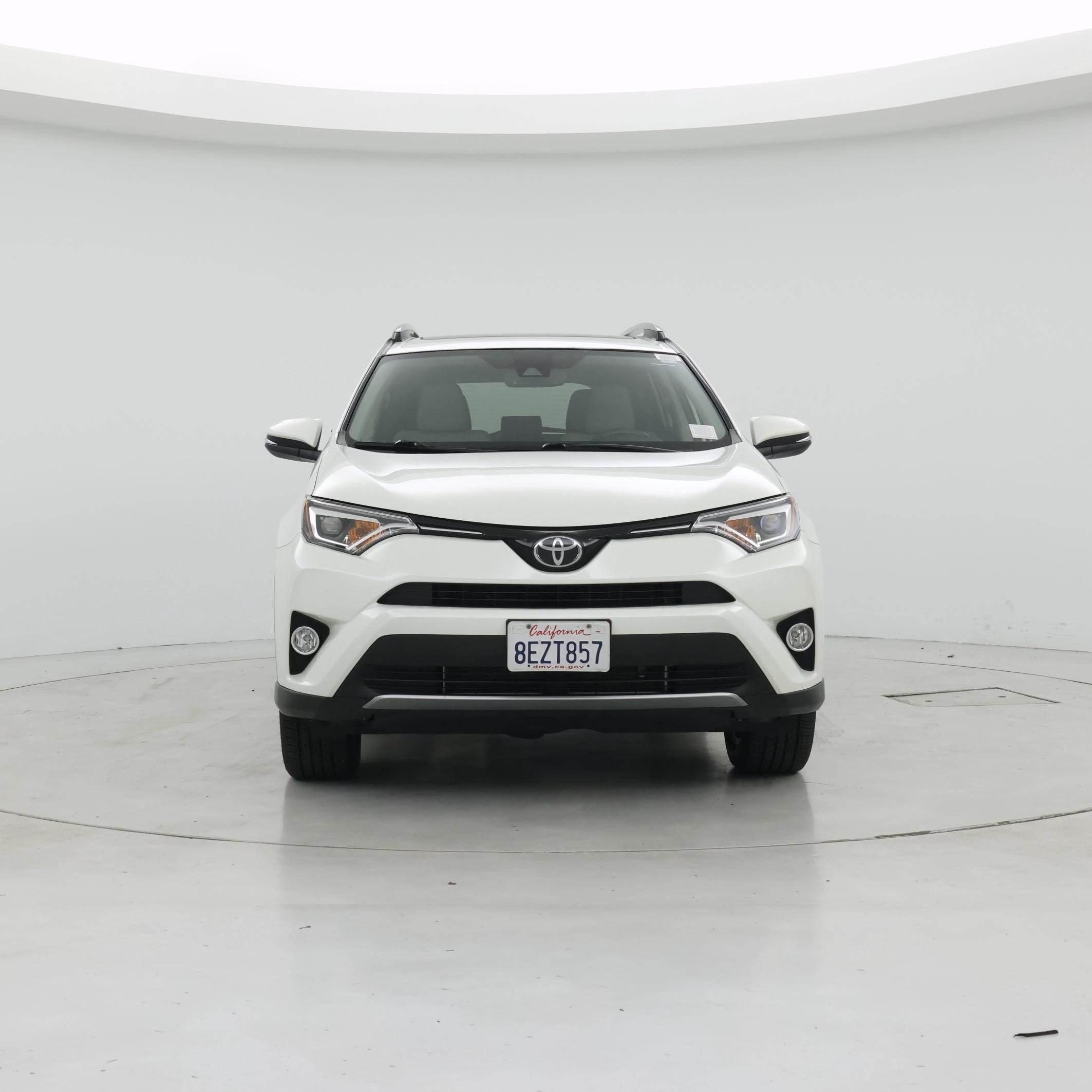 Thumbnail: 2018 Toyota RAV4 - 5