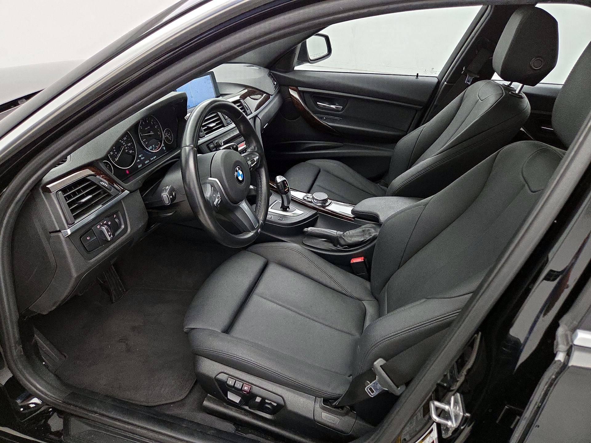 Thumbnail: 2015 BMW 3 Series - 11