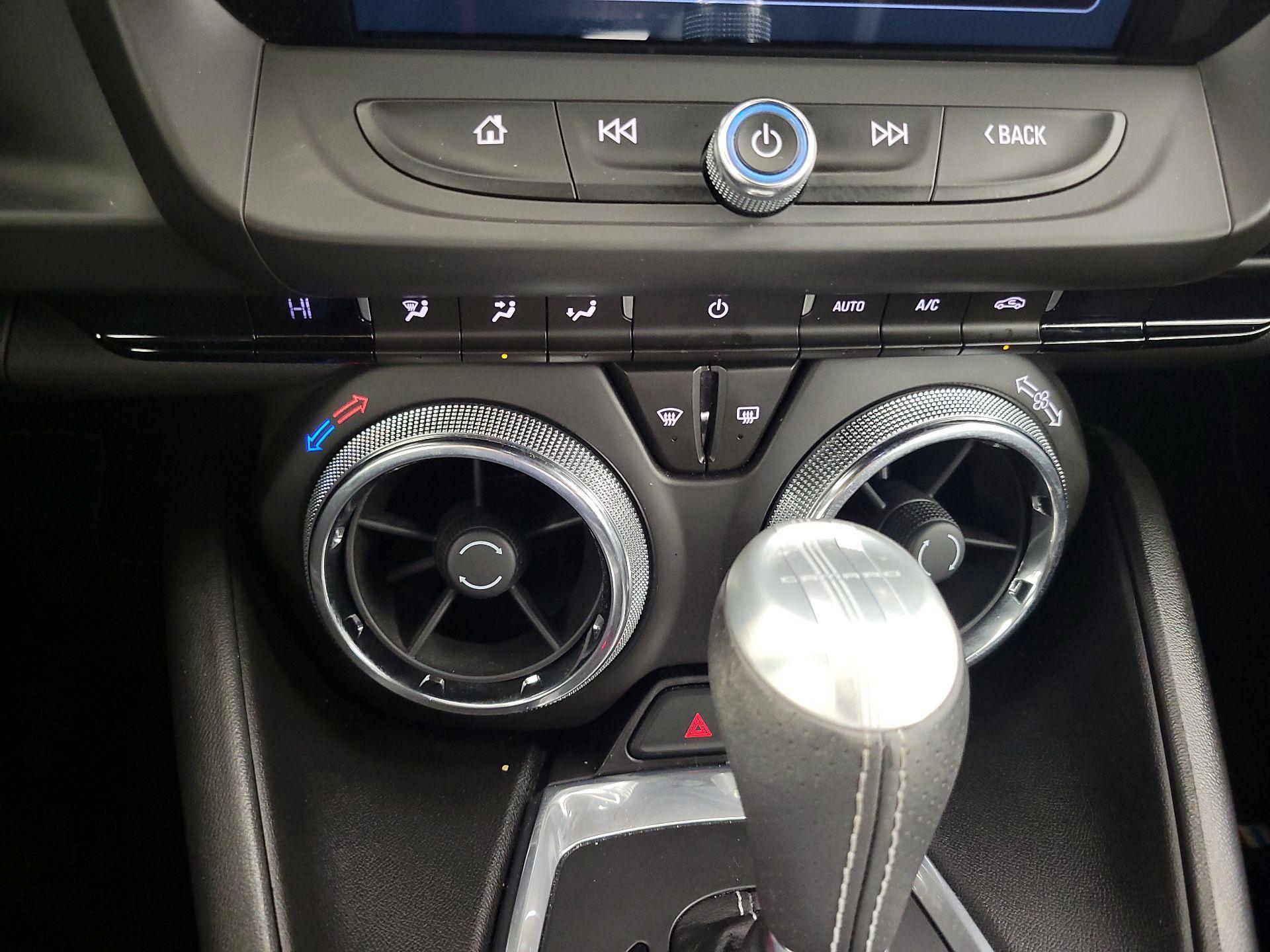 Thumbnail: 2018 Chevrolet Camaro - 16