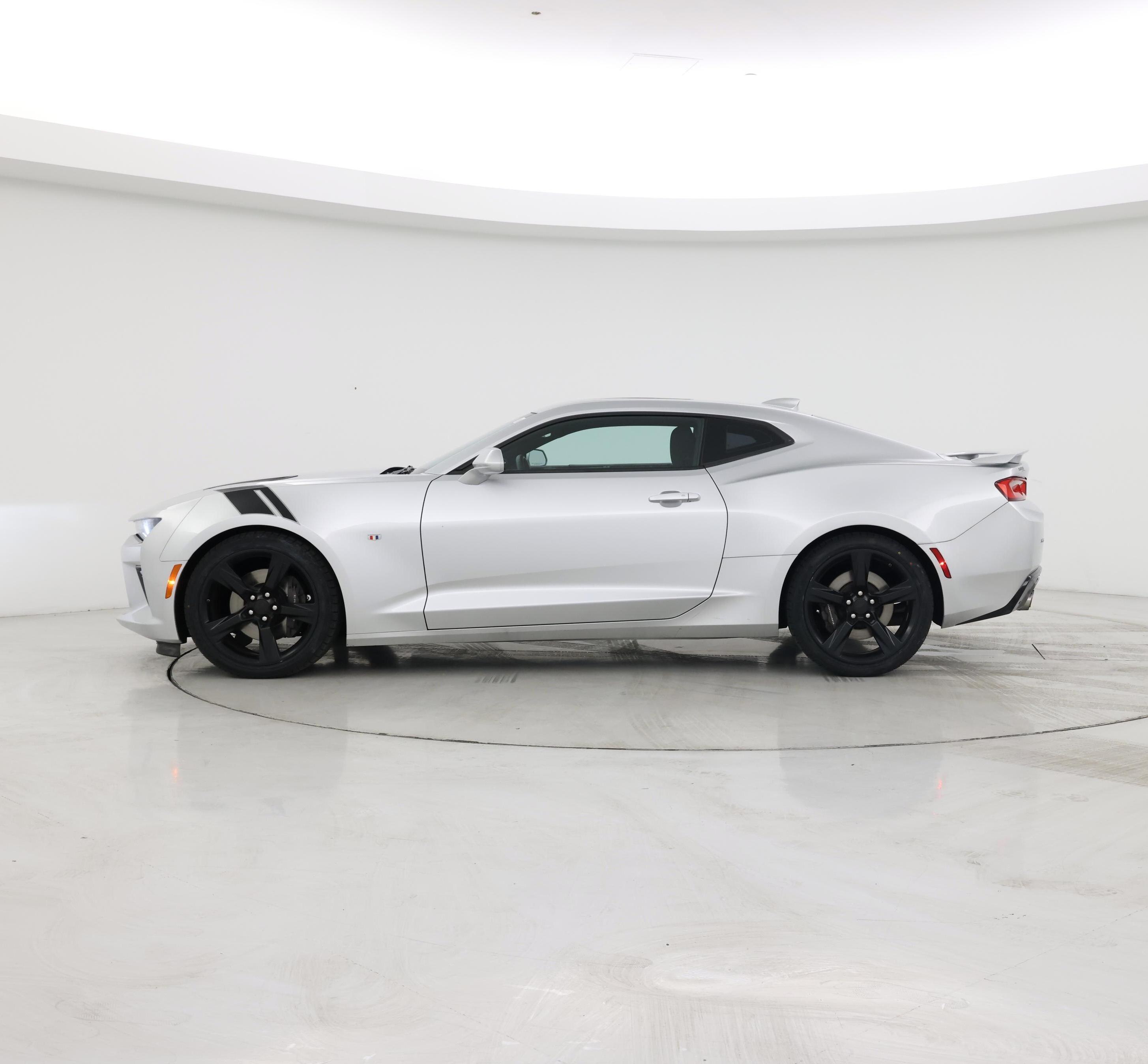 Thumbnail: 2018 Chevrolet Camaro - 3