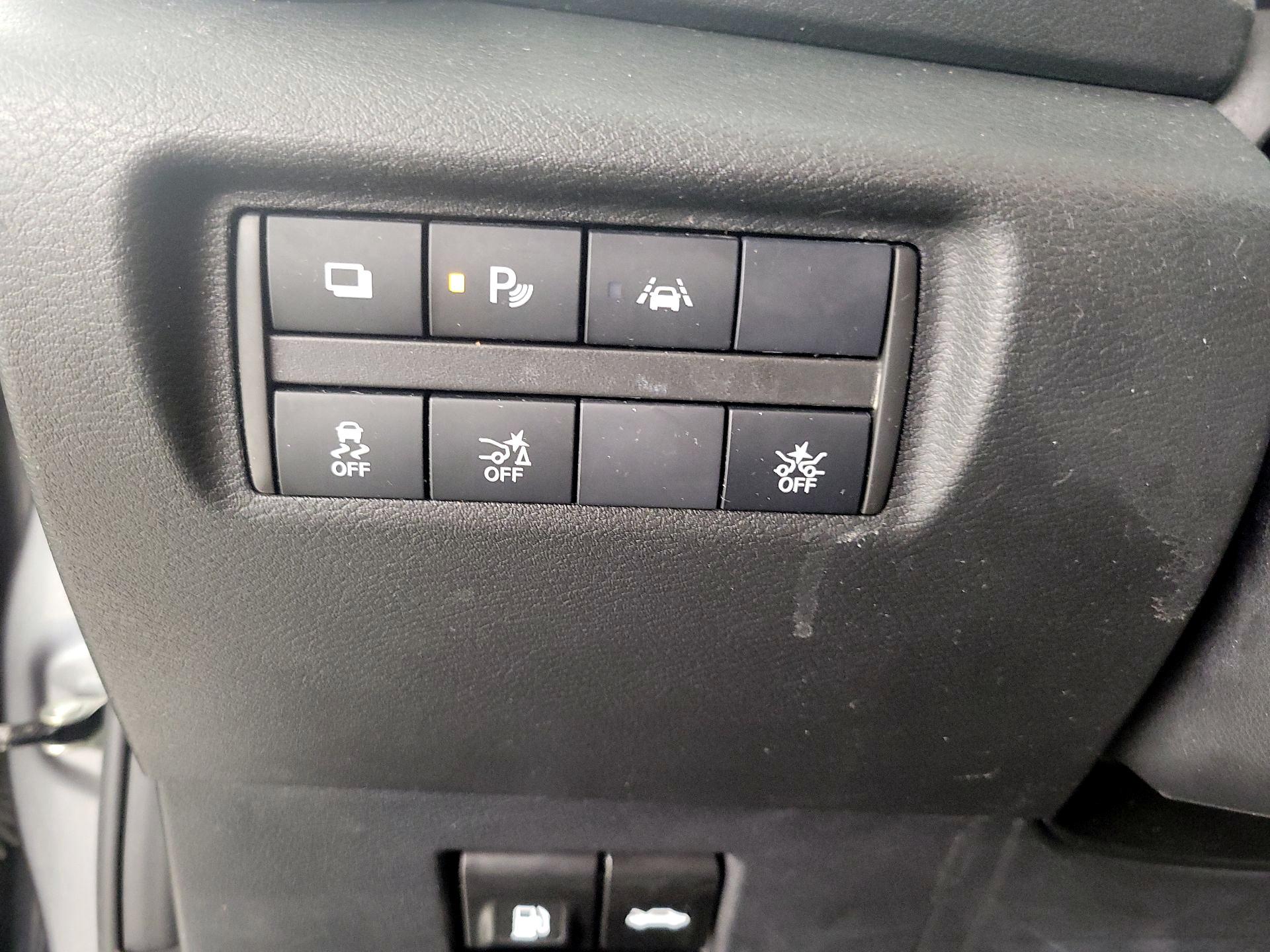 Thumbnail: 2020 Nissan Versa - 13