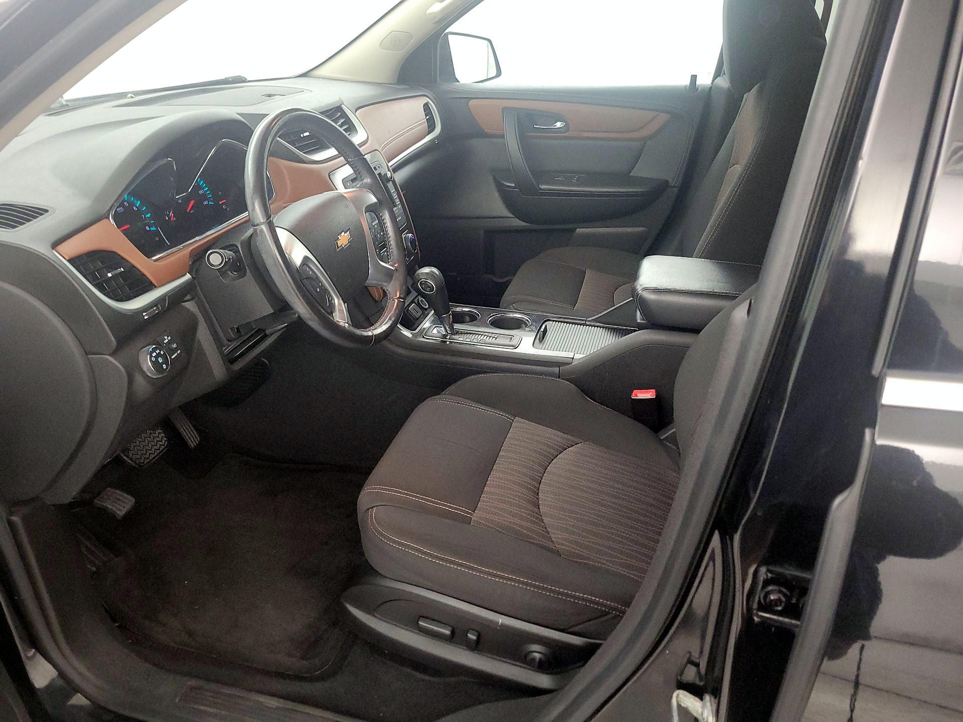 Thumbnail: 2016 Chevrolet Traverse - 11