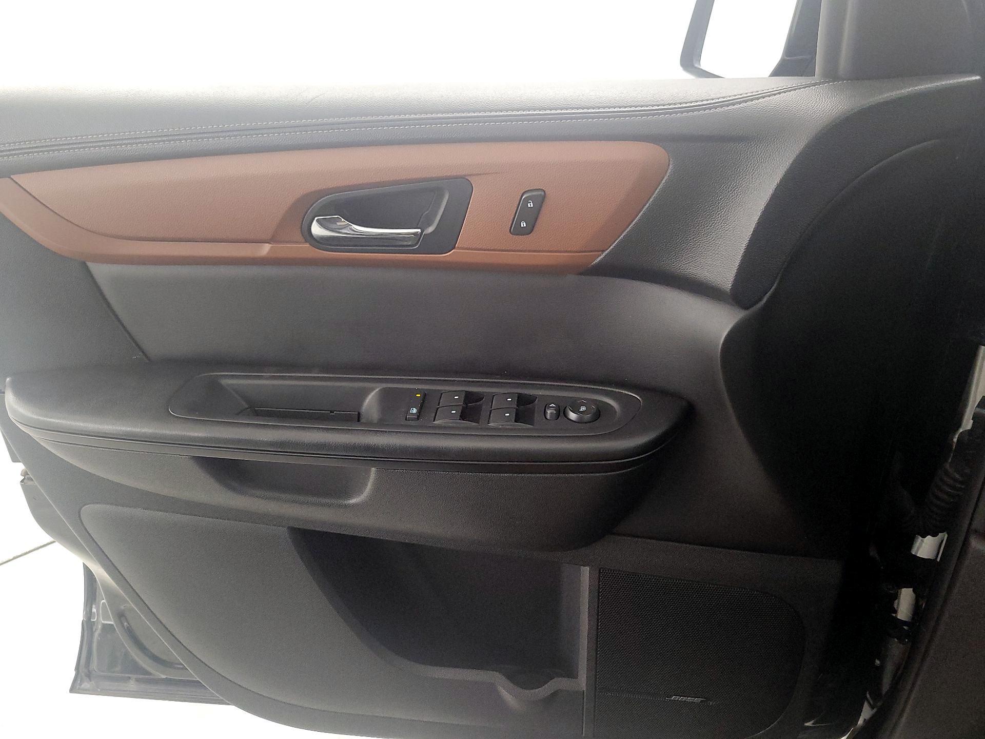 Thumbnail: 2016 Chevrolet Traverse - 12