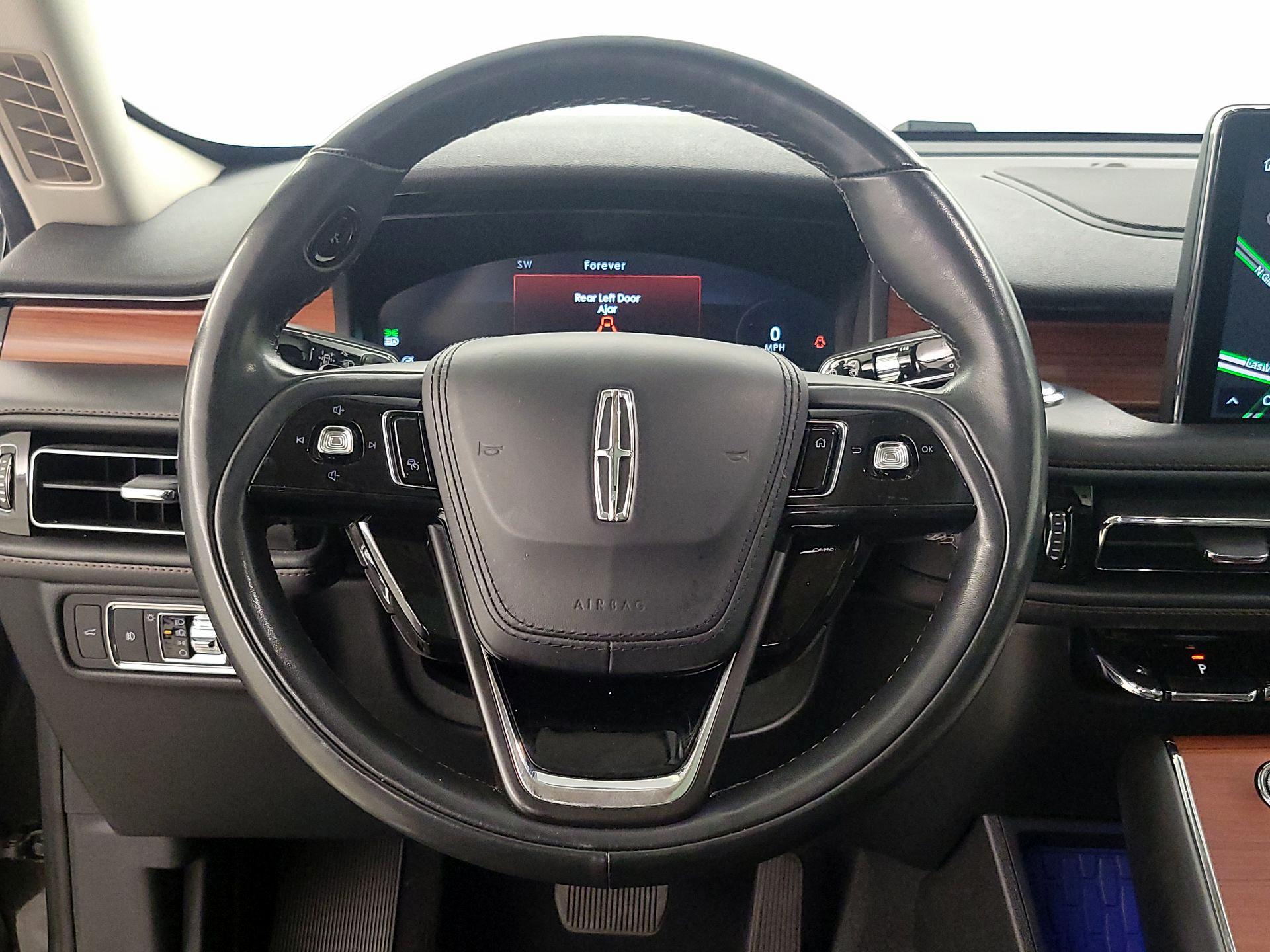 Thumbnail: 2023 Lincoln Aviator - 10