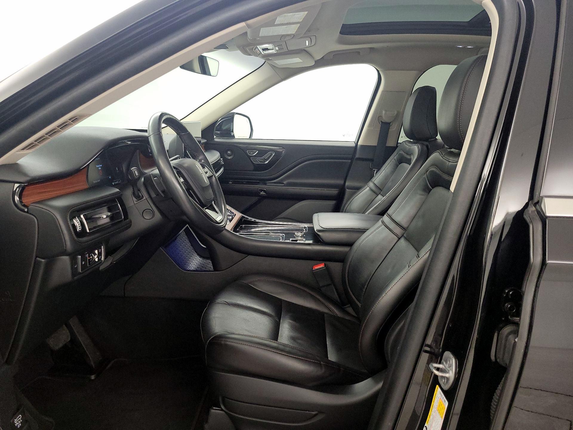 Thumbnail: 2023 Lincoln Aviator - 11