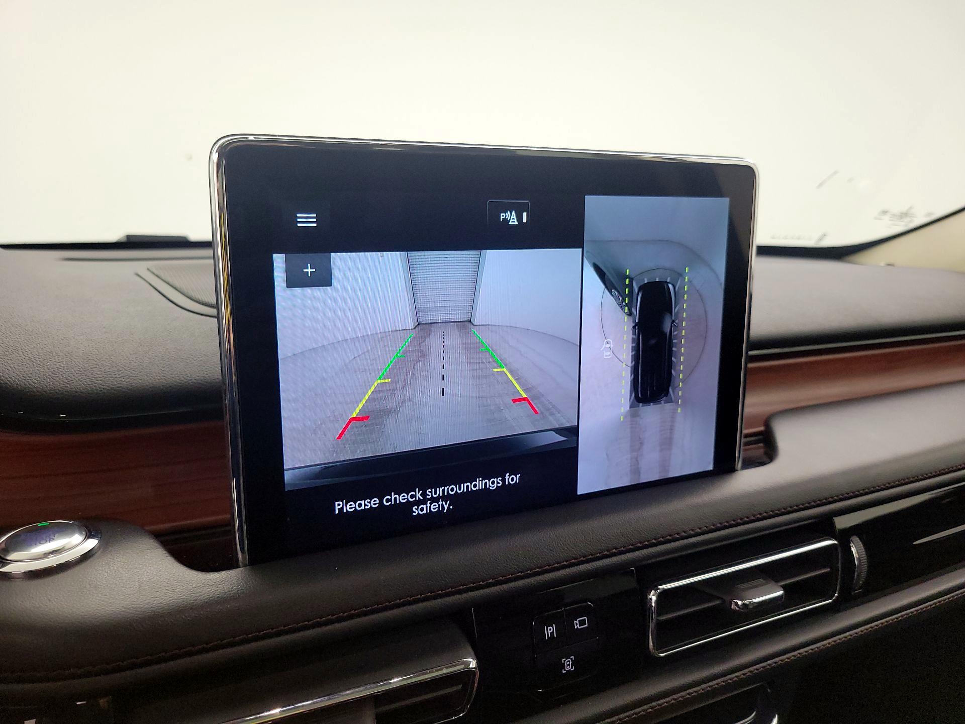 Thumbnail: 2023 Lincoln Aviator - 15