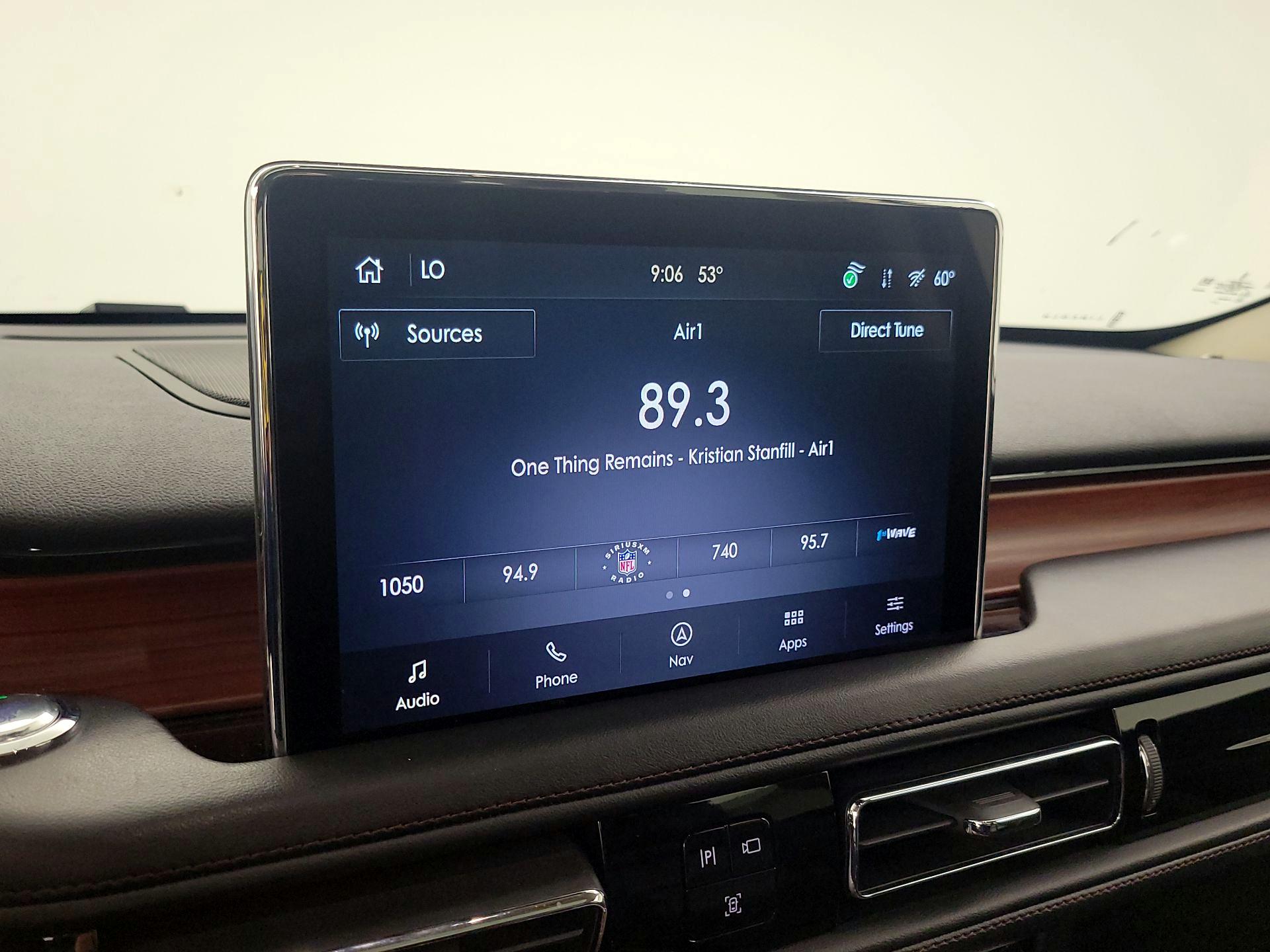 Thumbnail: 2023 Lincoln Aviator - 16