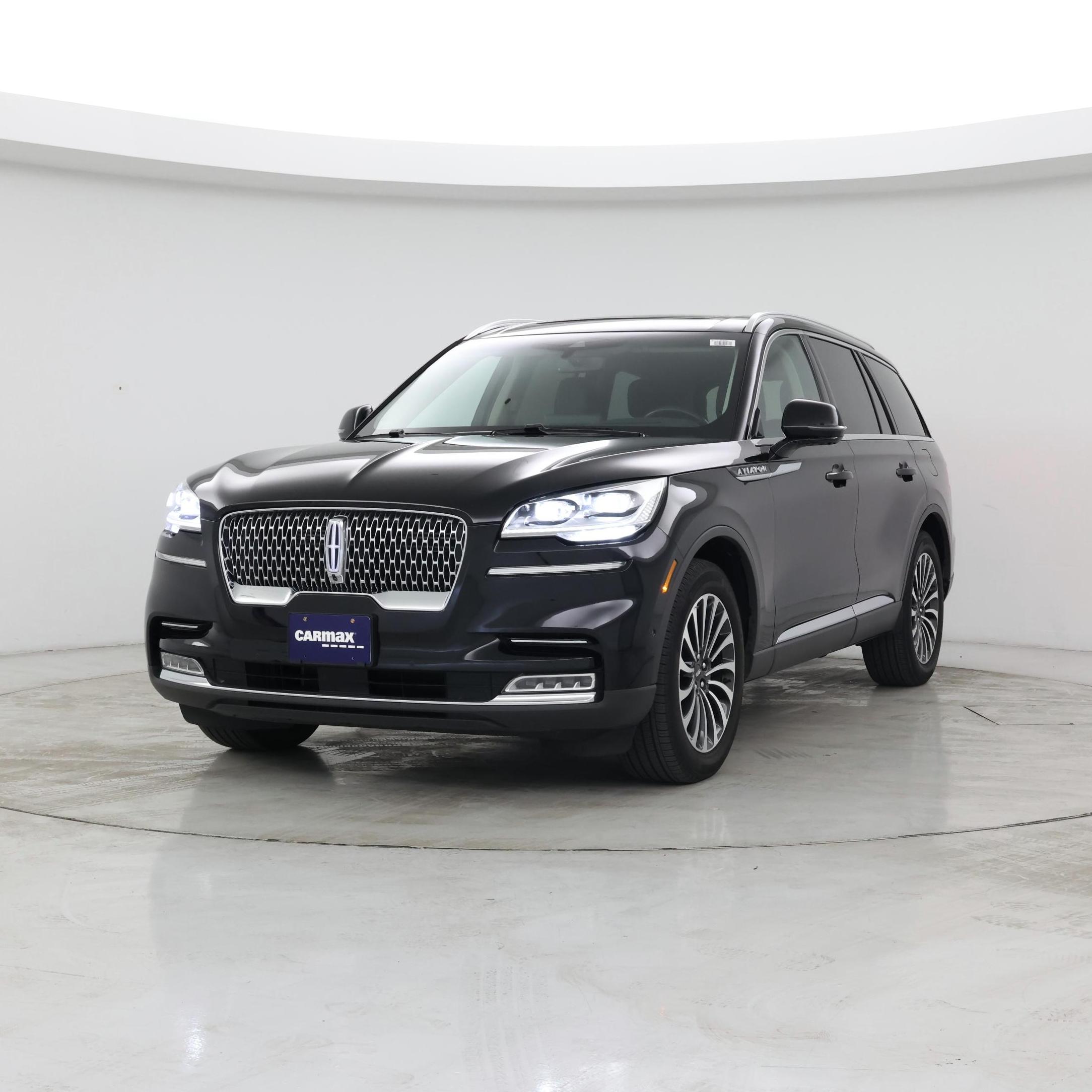 Thumbnail: 2023 Lincoln Aviator - 4