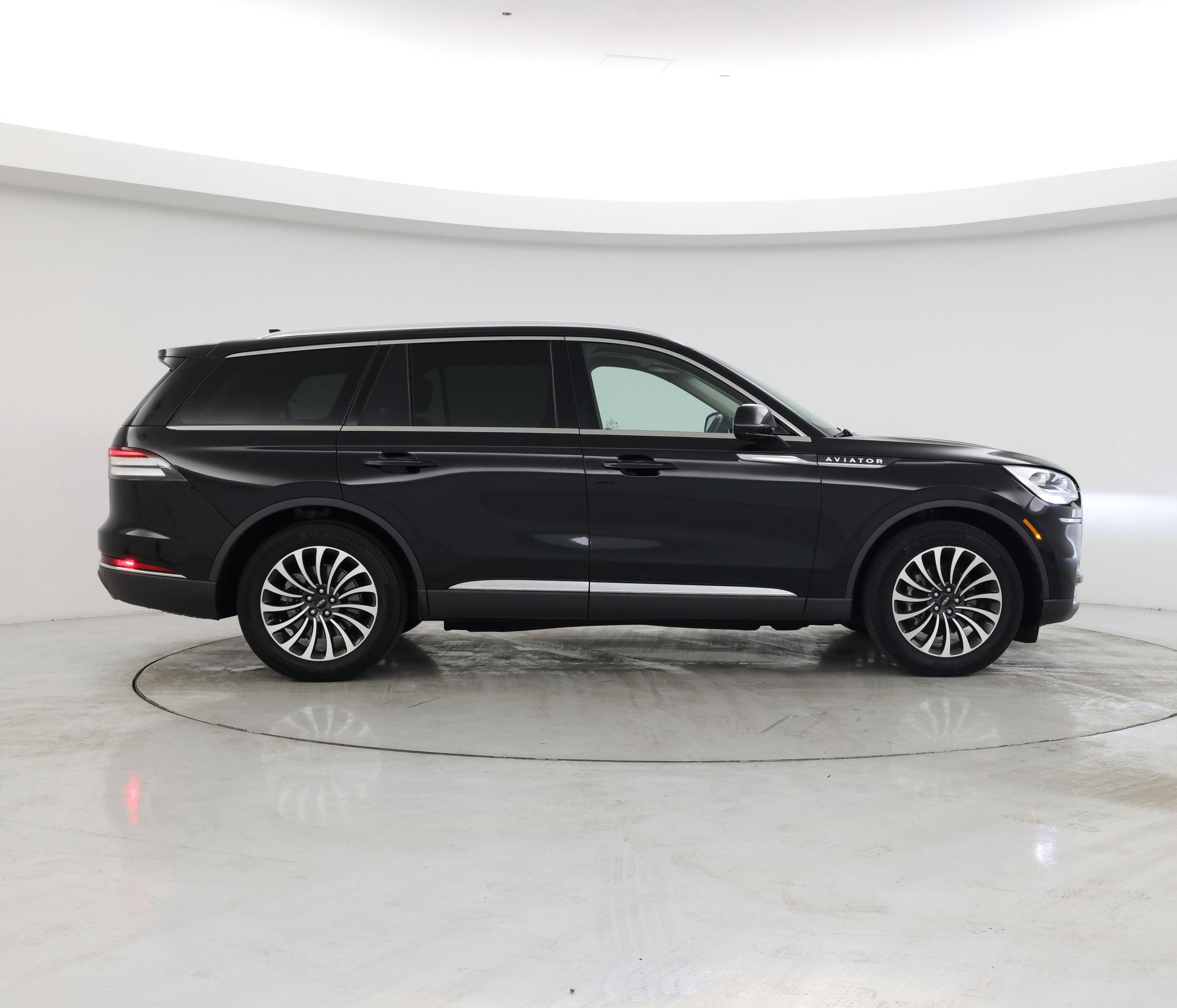 Thumbnail: 2023 Lincoln Aviator - 7