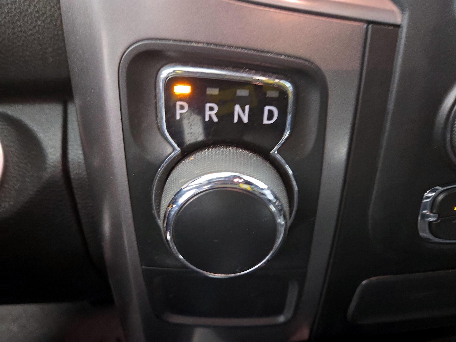 Thumbnail: 2021 RAM 1500 Classic - 17