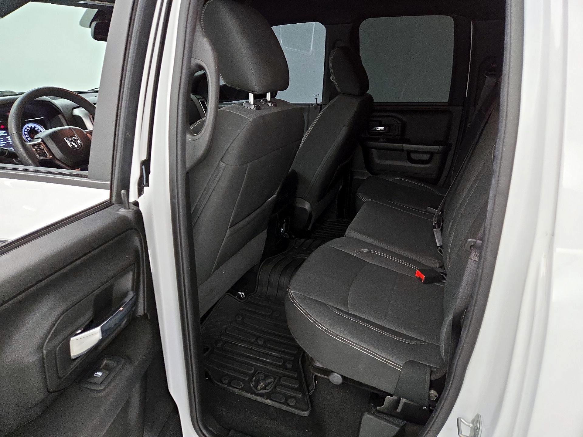 Thumbnail: 2021 RAM 1500 Classic - 18