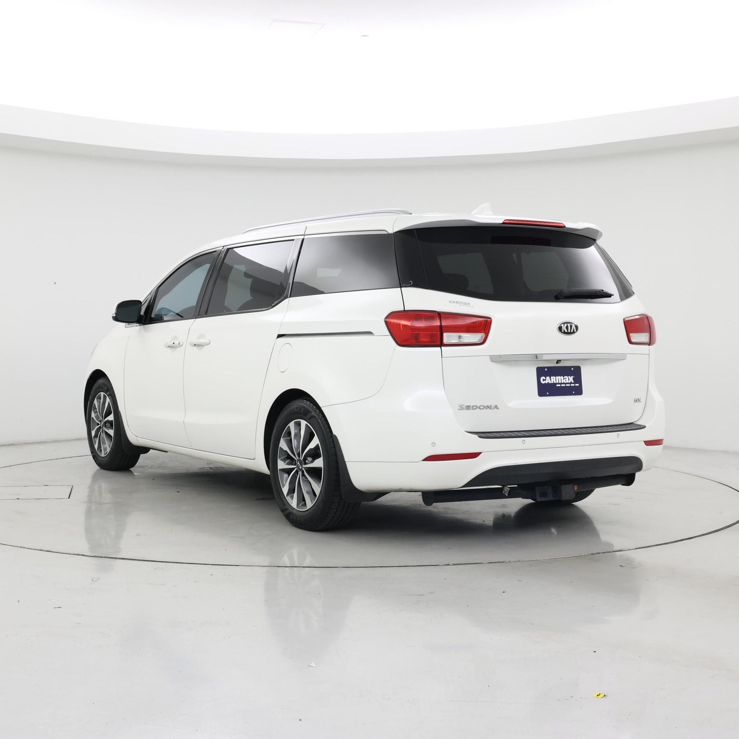 Thumbnail: 2015 Kia Sedona - 2