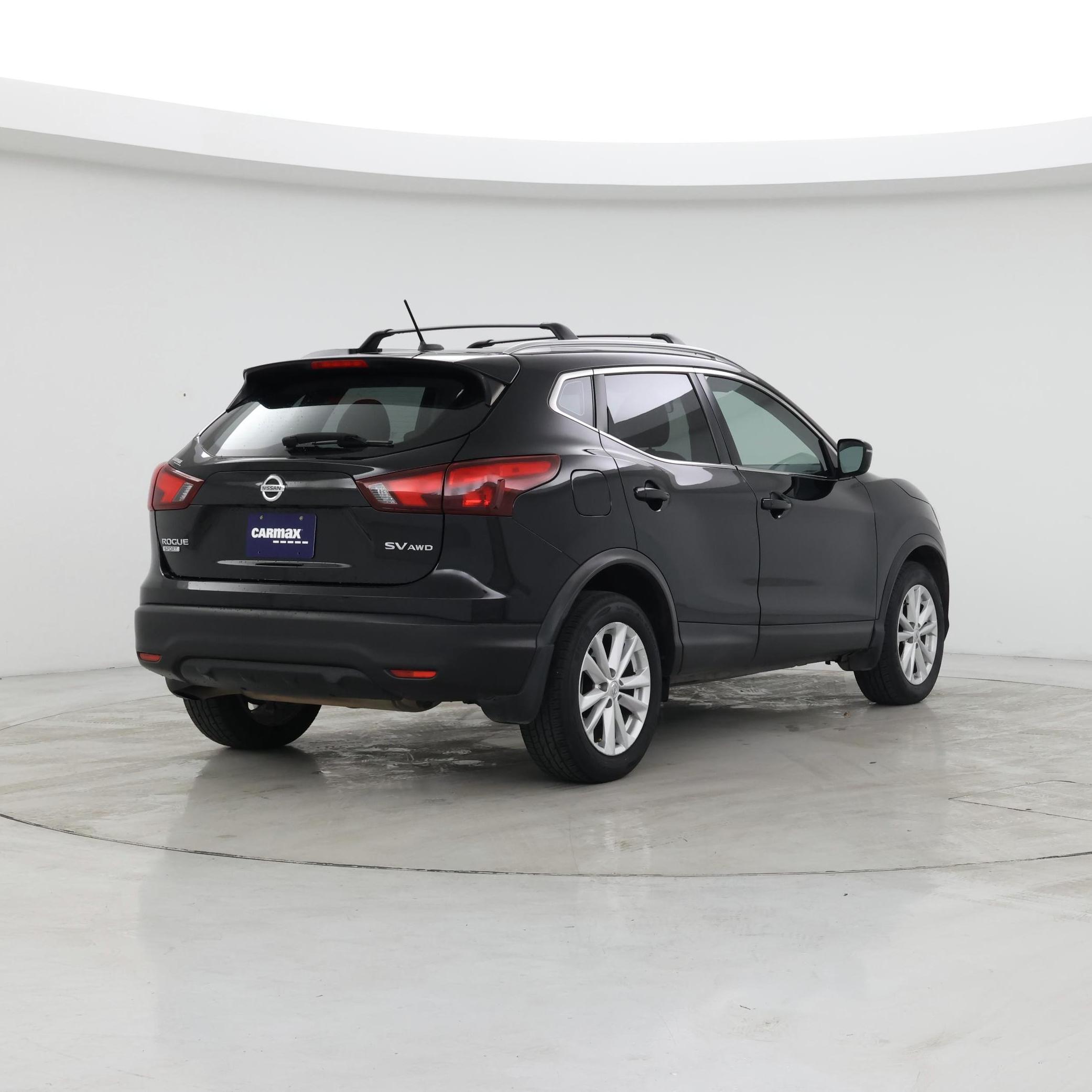 Thumbnail: 2018 Nissan Rogue Sport - 8