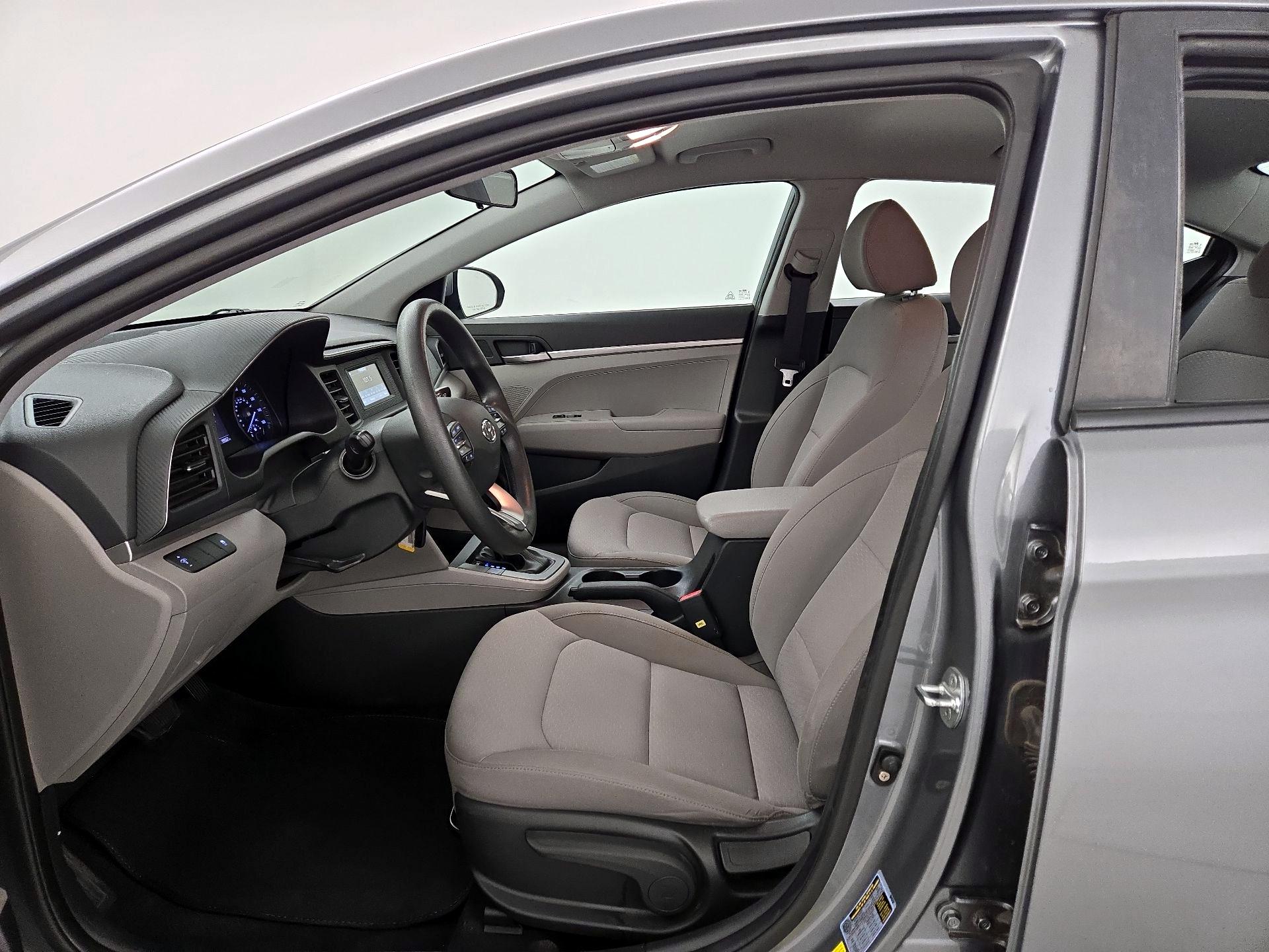 Thumbnail: 2019 Hyundai Elantra - 11