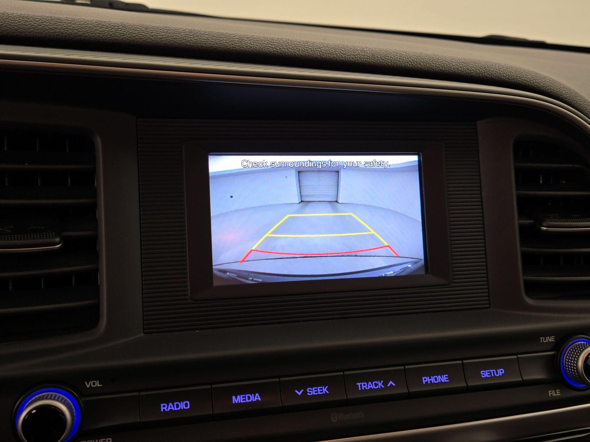 Thumbnail: 2019 Hyundai Elantra - 14