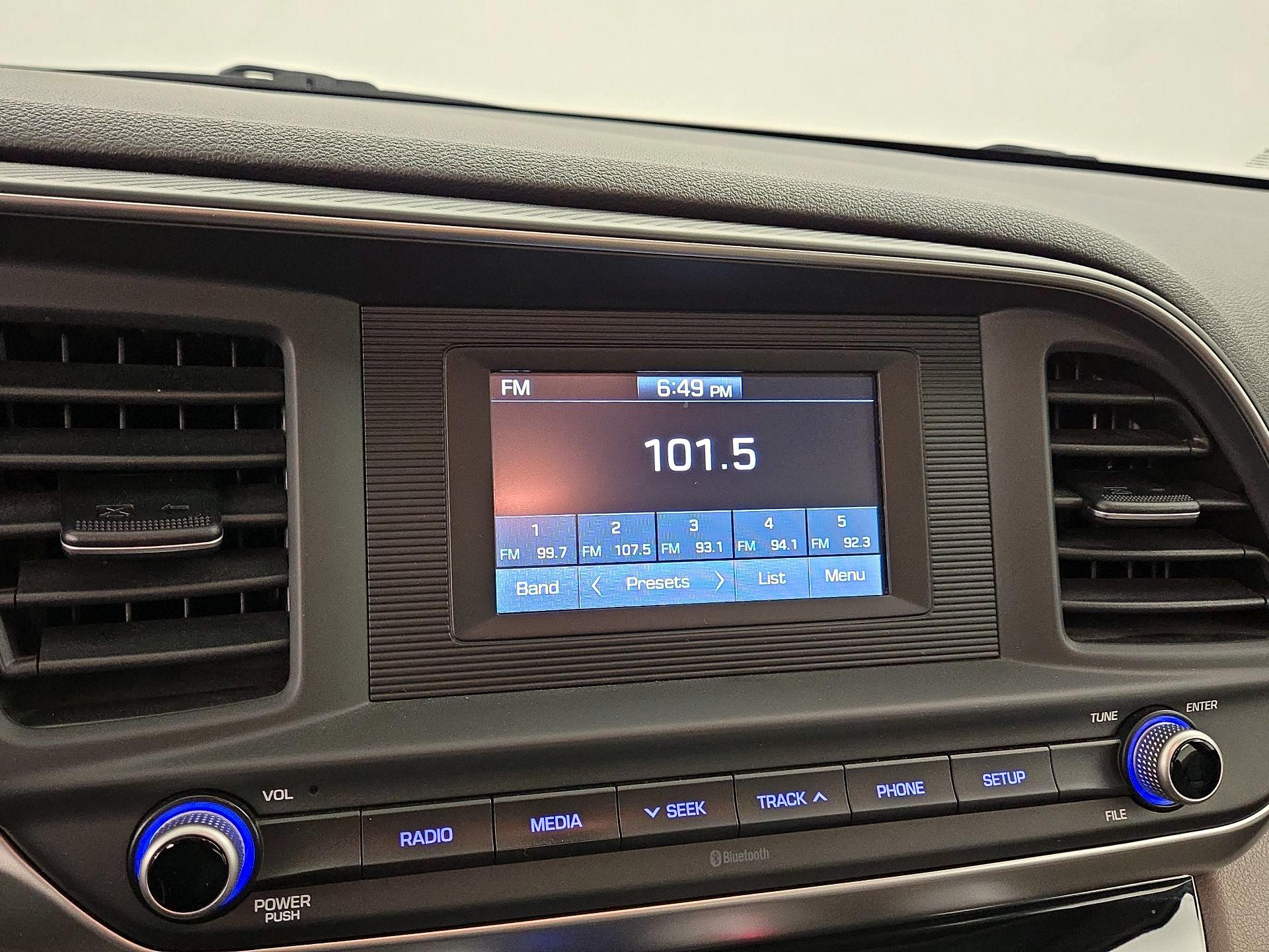 Thumbnail: 2019 Hyundai Elantra - 15