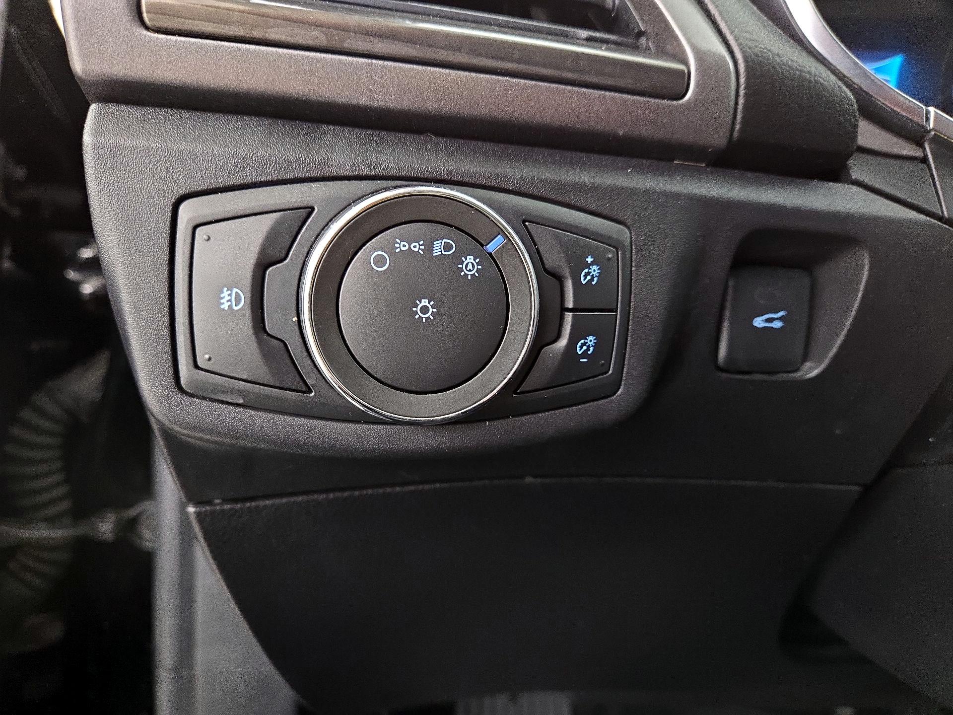 Thumbnail: 2017 Ford Fusion - 13