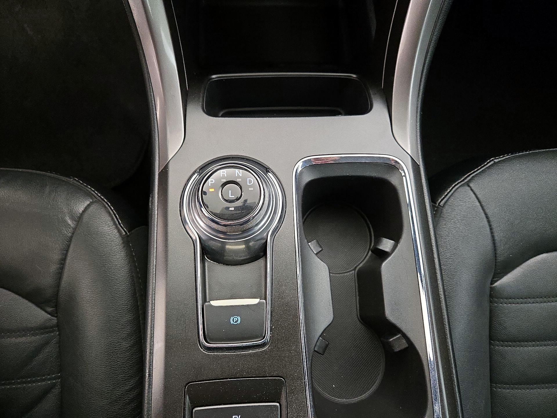 Thumbnail: 2017 Ford Fusion - 18