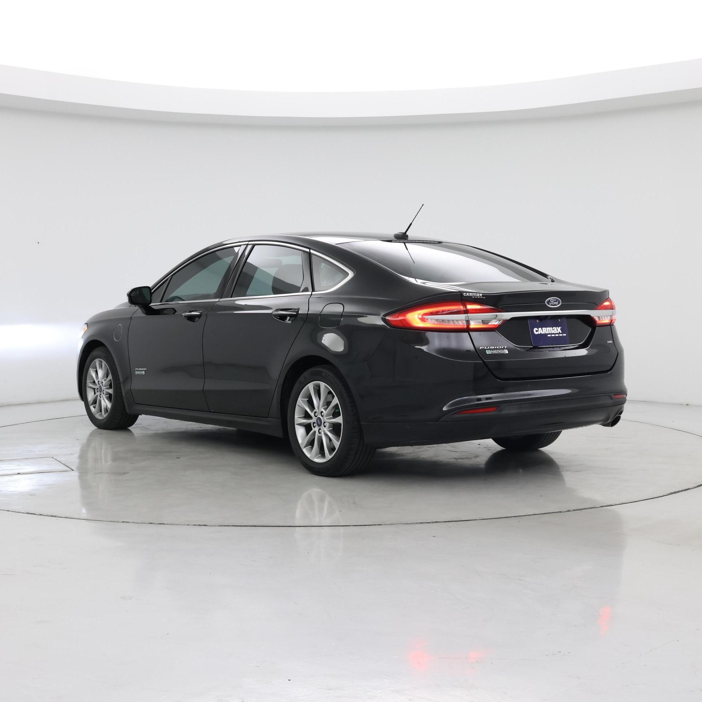 Thumbnail: 2017 Ford Fusion - 2