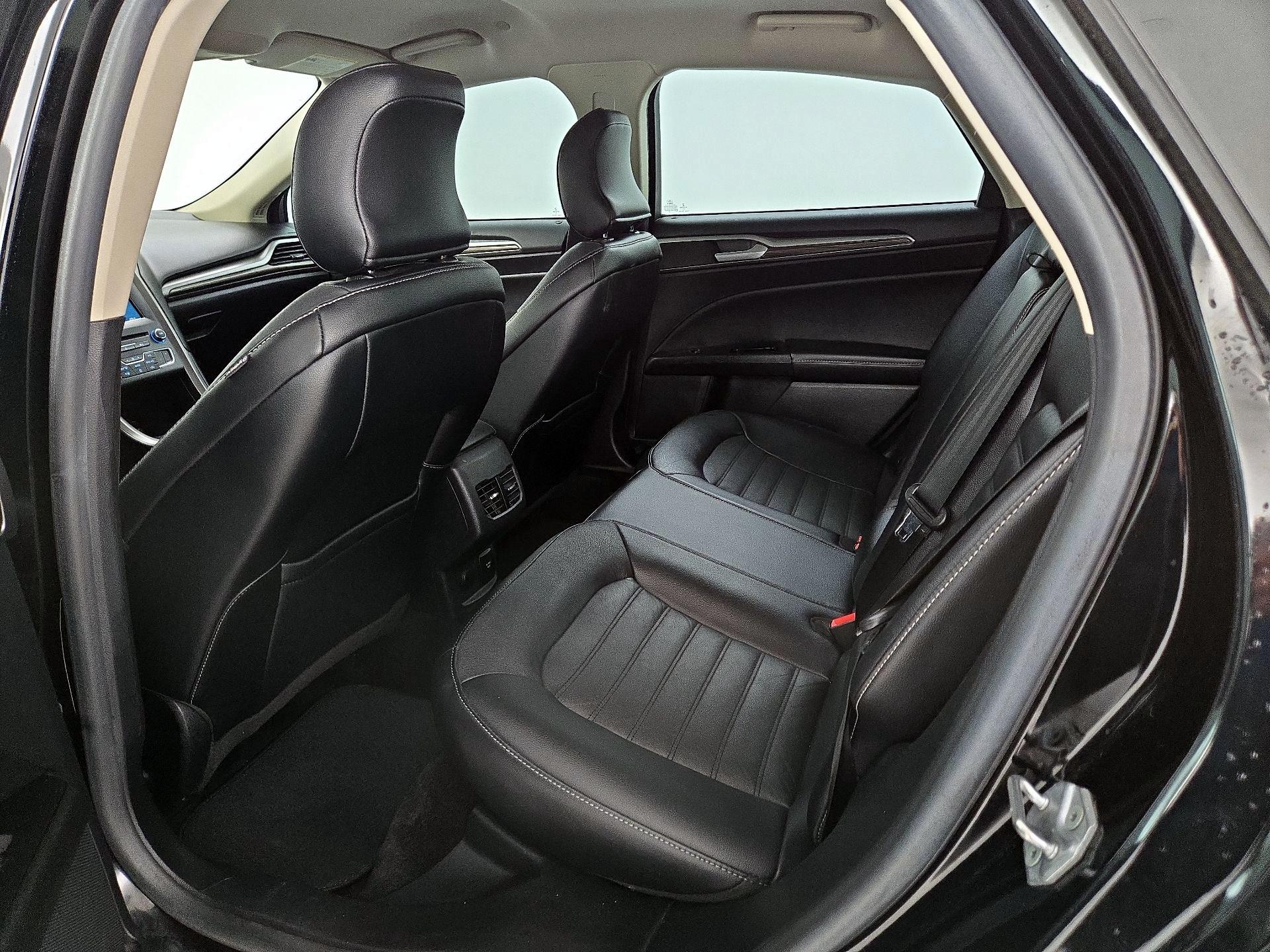 Thumbnail: 2017 Ford Fusion - 20