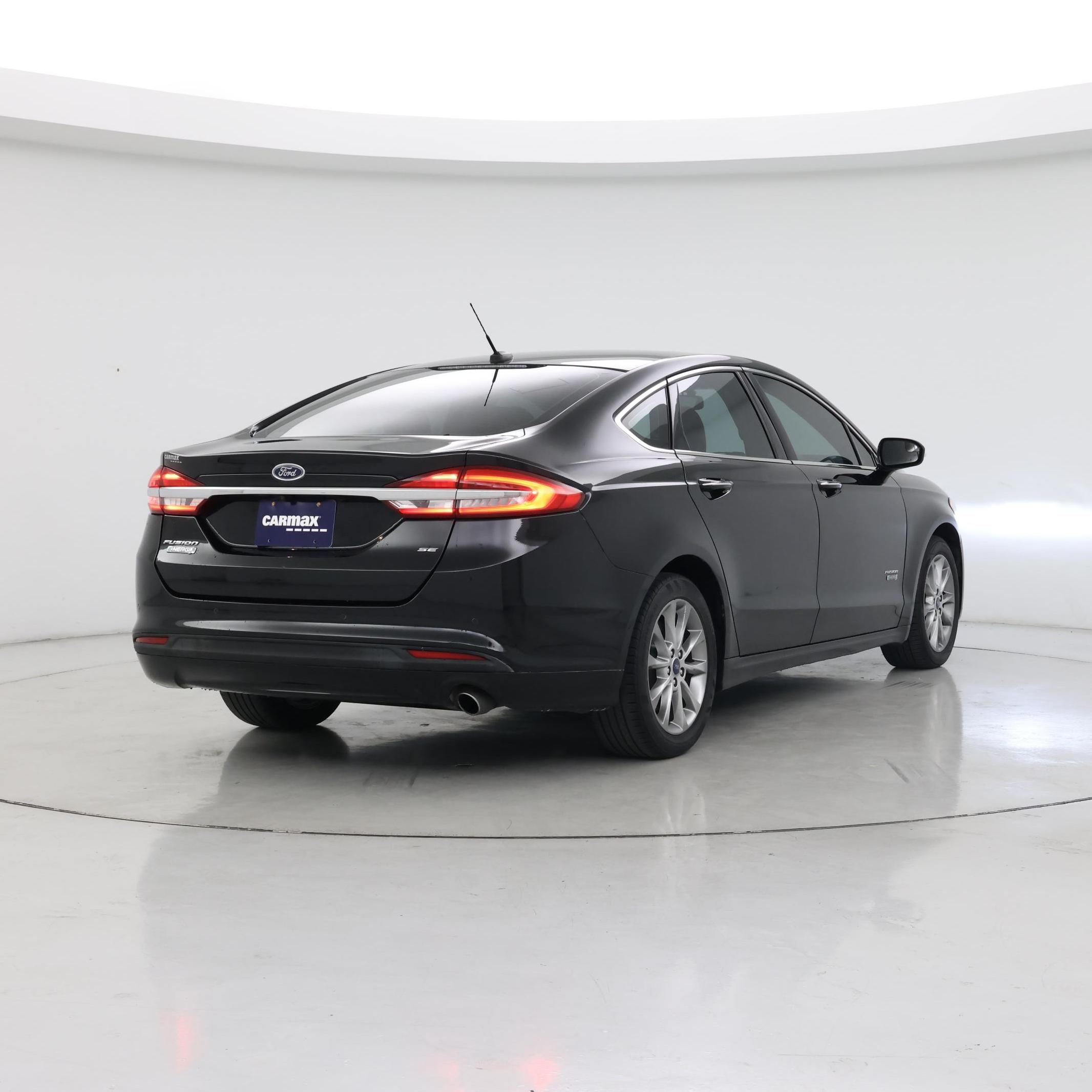 Thumbnail: 2017 Ford Fusion - 8