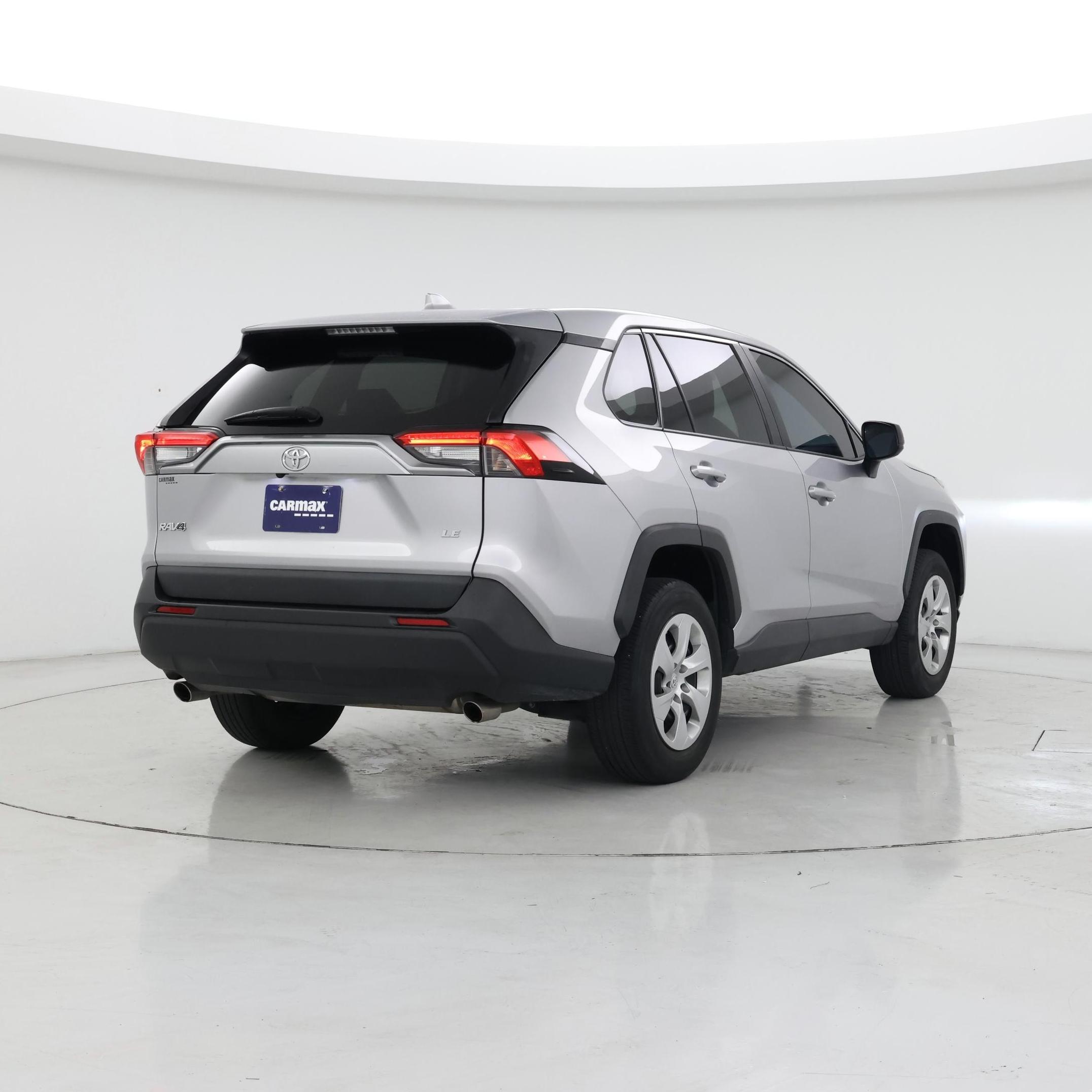 Thumbnail: 2022 Toyota RAV4 - 8