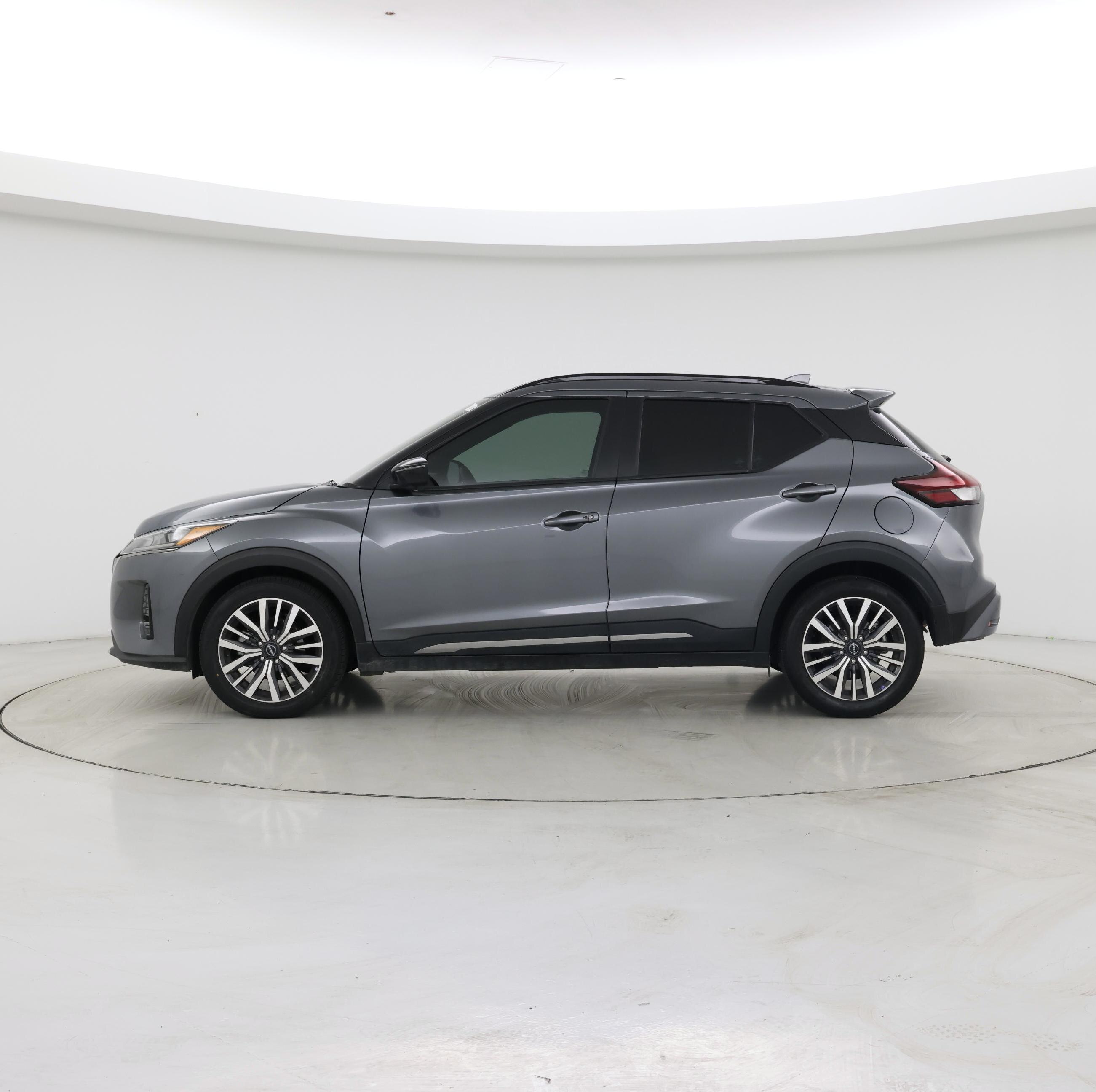 Thumbnail: 2024 Nissan Kicks - 3