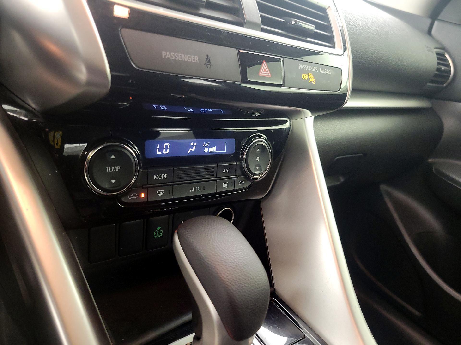 Thumbnail: 2019 Mitsubishi Eclipse Cross - 16