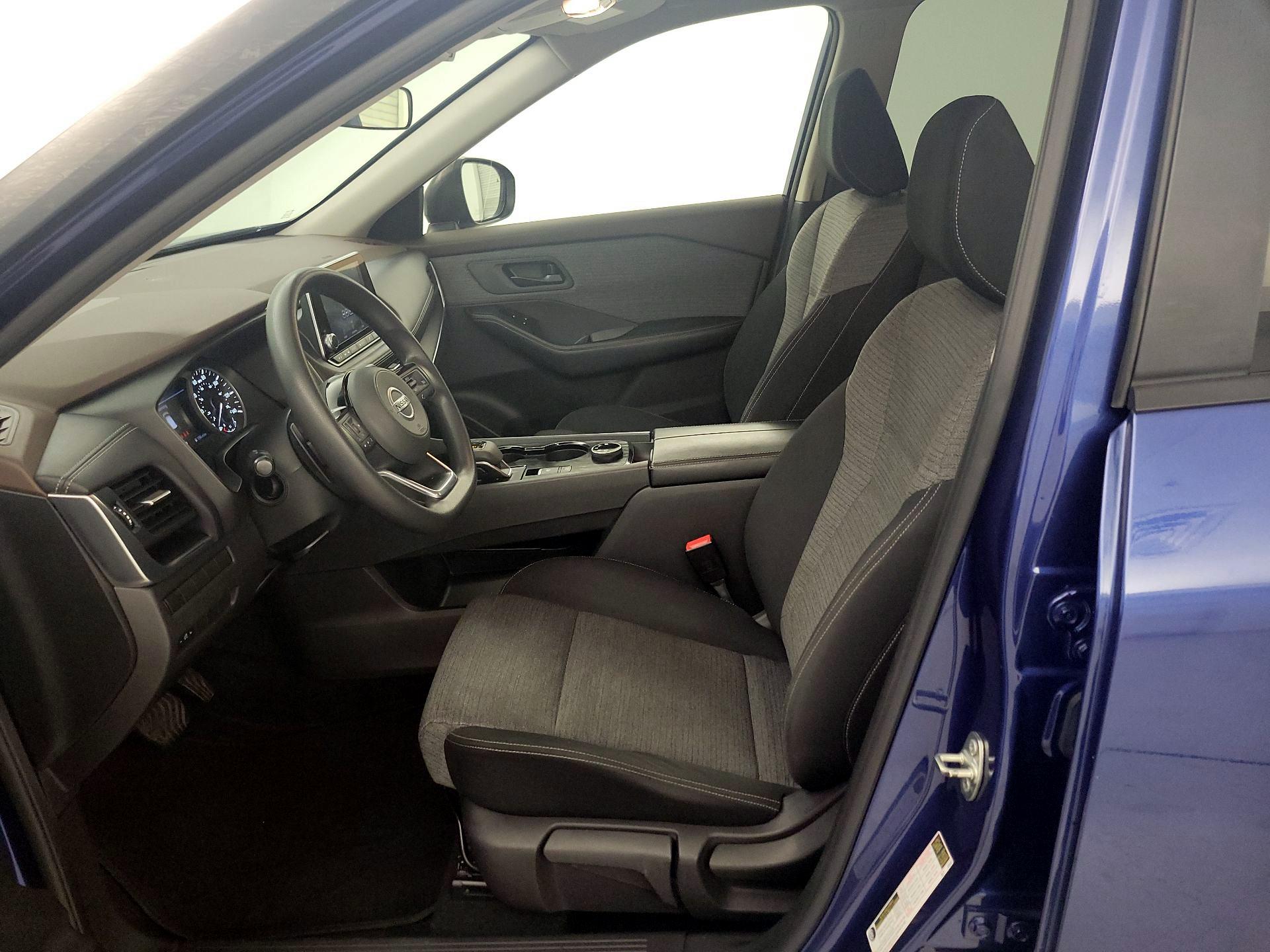 Thumbnail: 2021 Nissan Rogue - 11