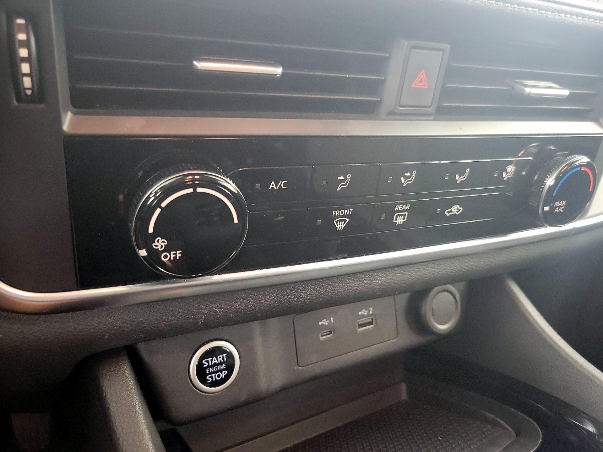 Thumbnail: 2021 Nissan Rogue - 16