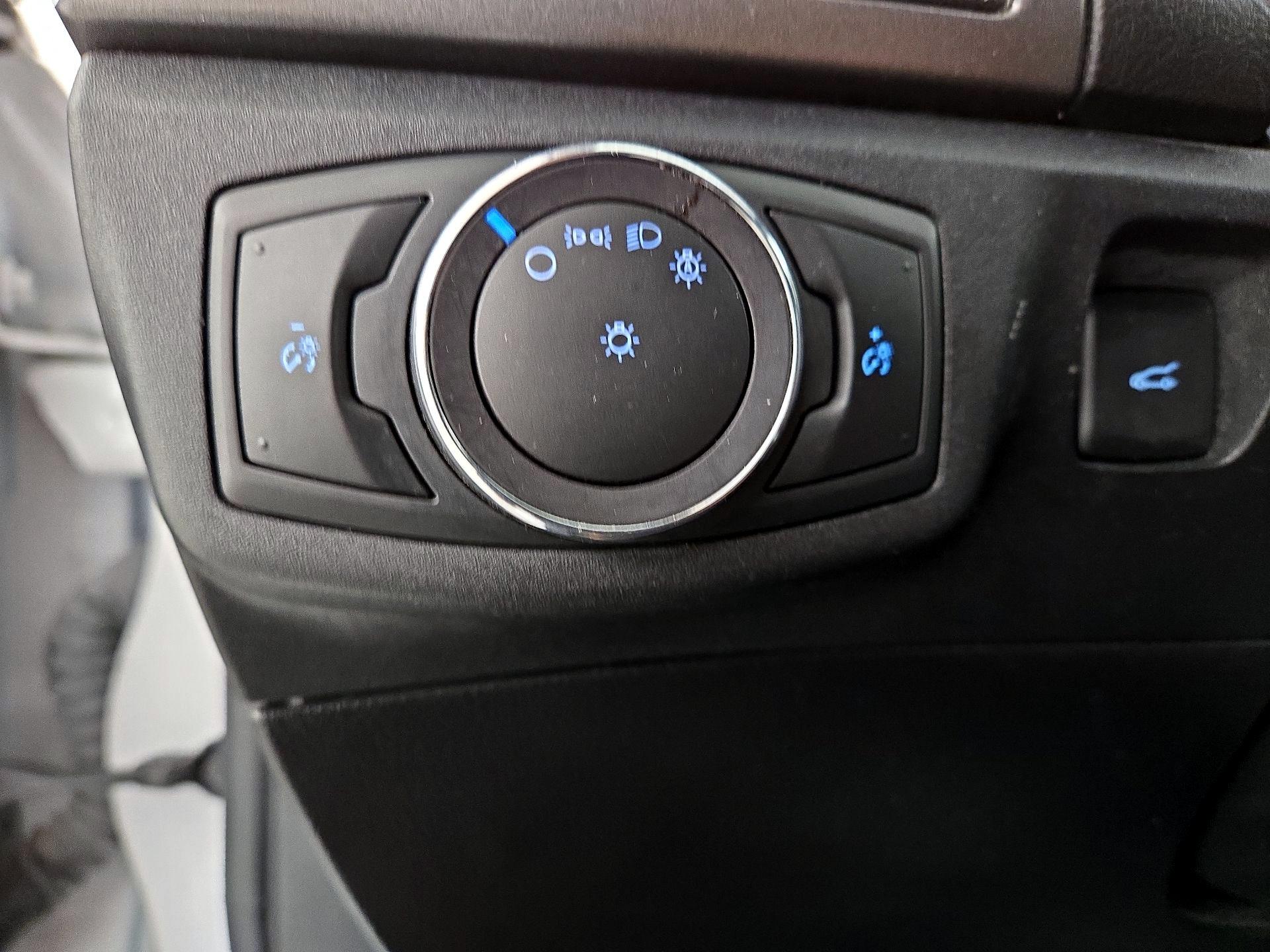 Thumbnail: 2020 Ford Fusion - 13