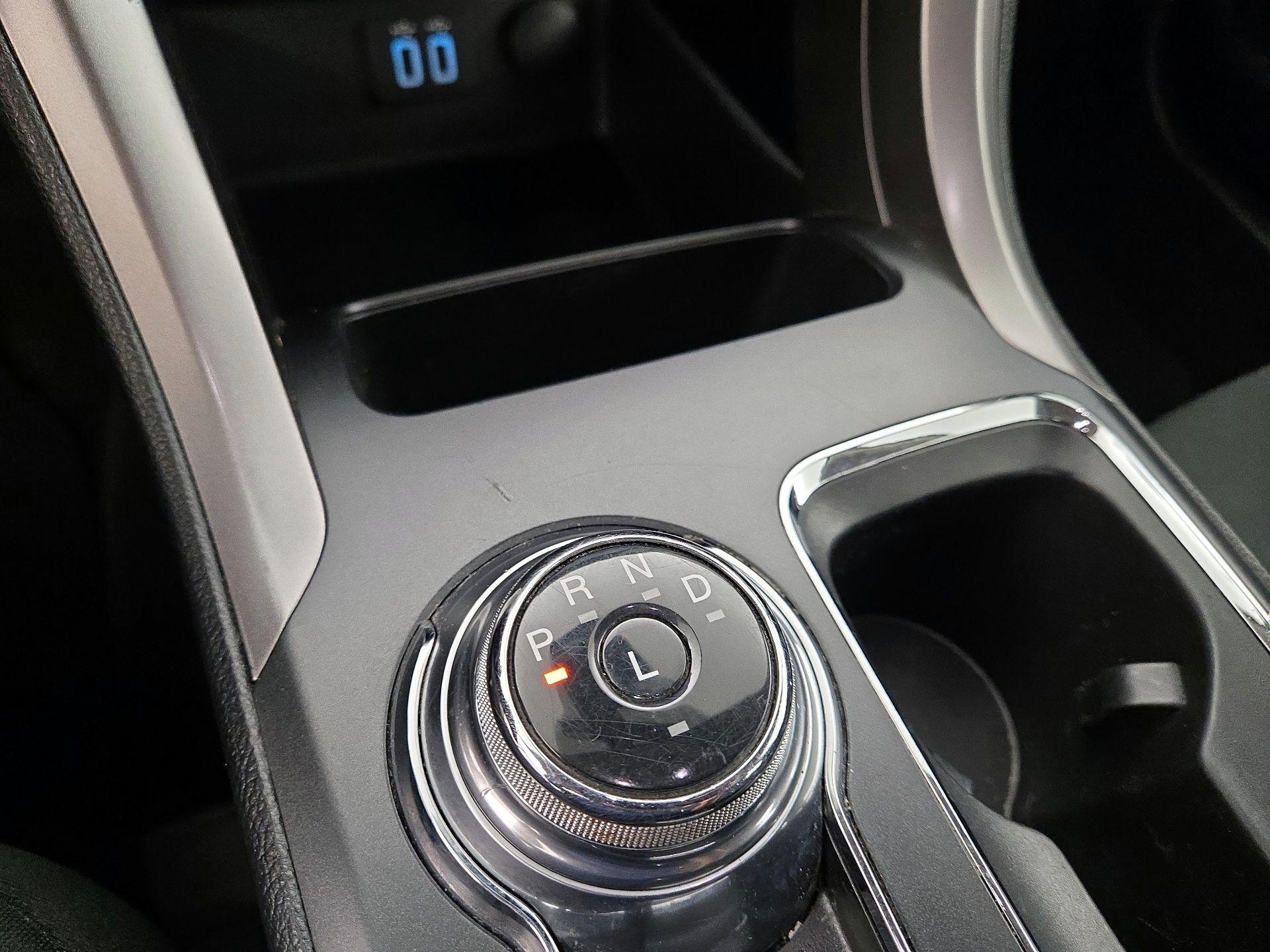 Thumbnail: 2020 Ford Fusion - 17