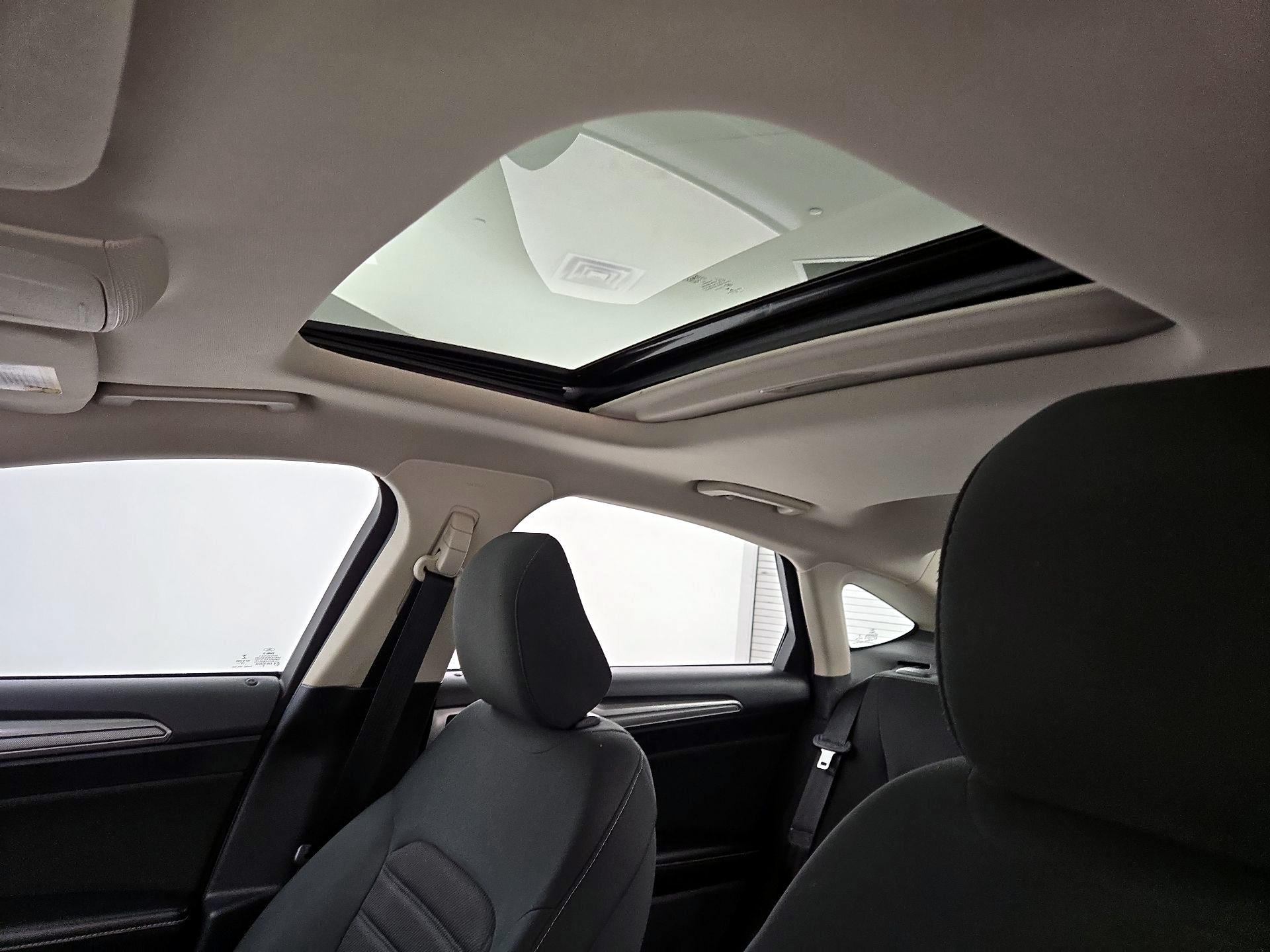 Thumbnail: 2020 Ford Fusion - 19