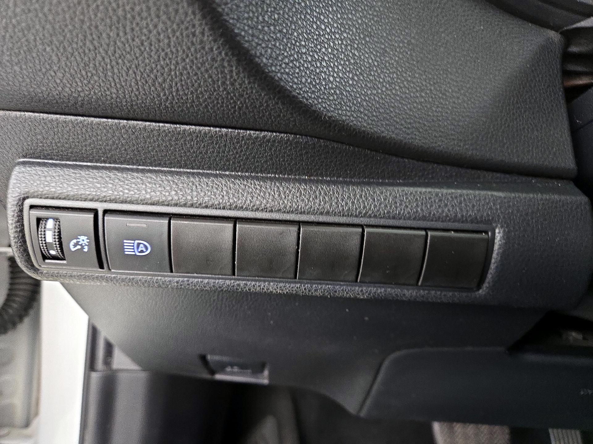 Thumbnail: 2020 Toyota Corolla - 13