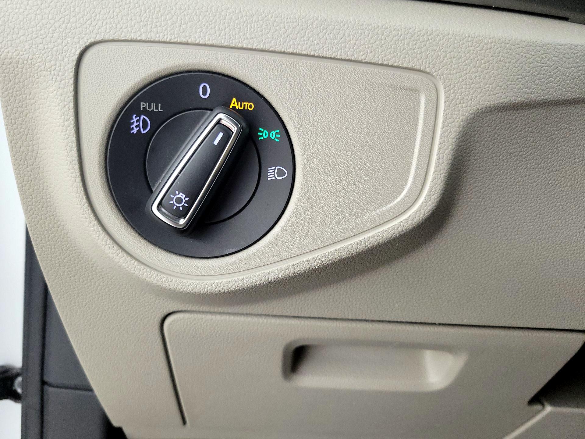 Thumbnail: 2019 Volkswagen Atlas - 13