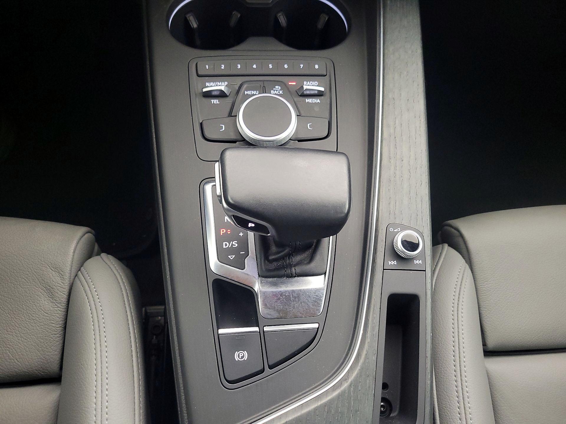 Thumbnail: 2017 Audi A4 - 17