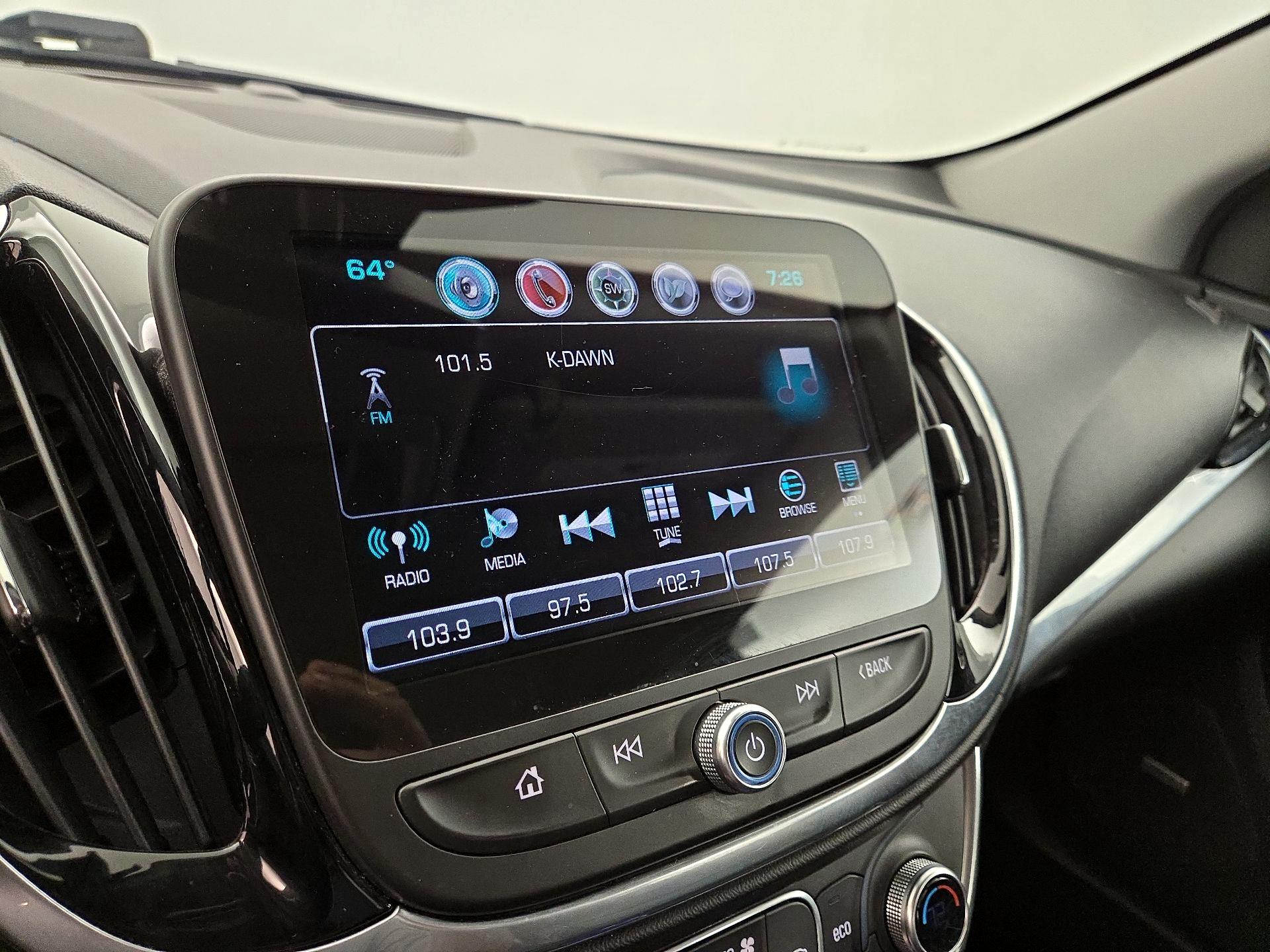 Thumbnail: 2017 Chevrolet Volt - 16