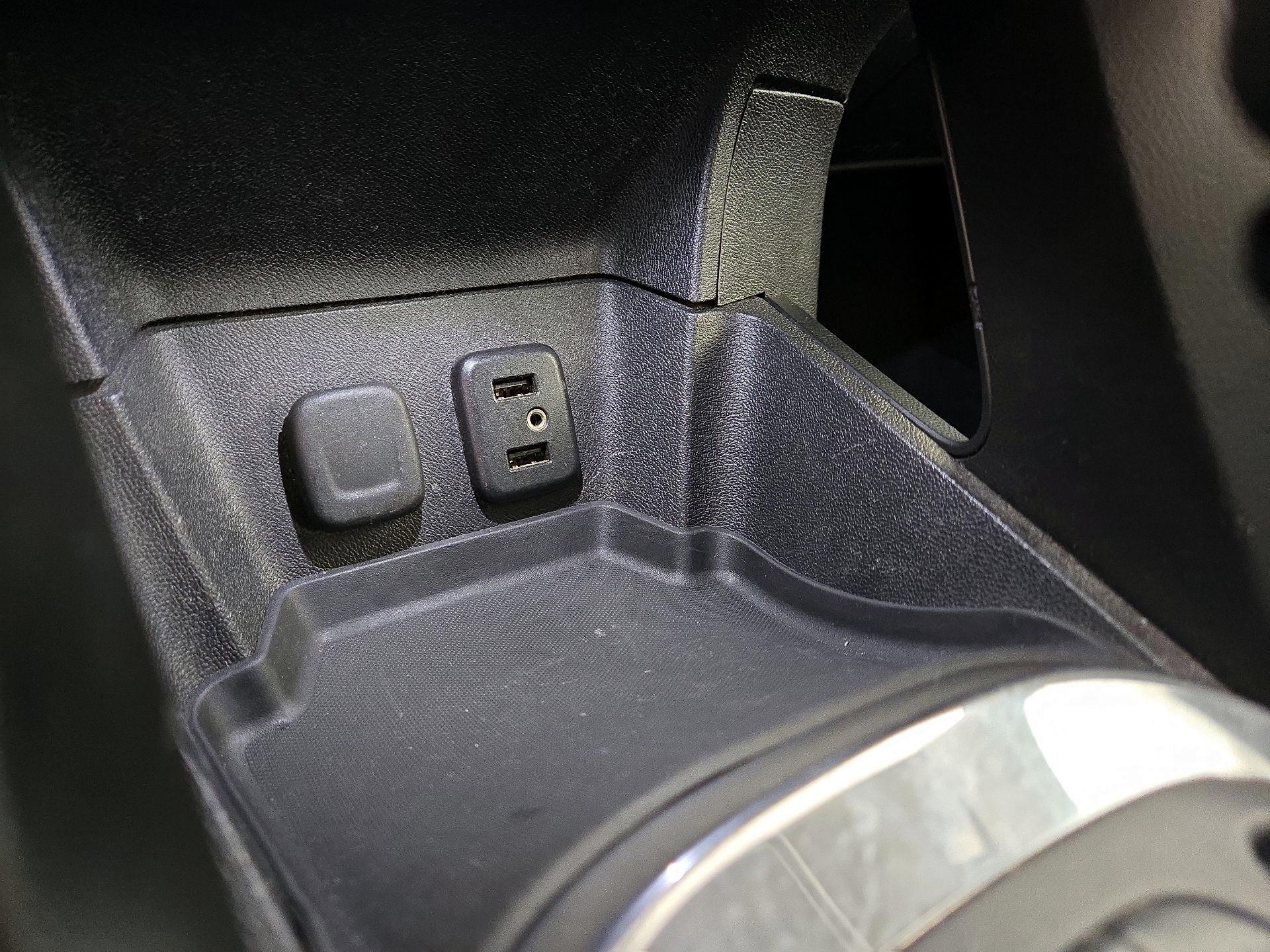 Thumbnail: 2017 Chevrolet Volt - 19