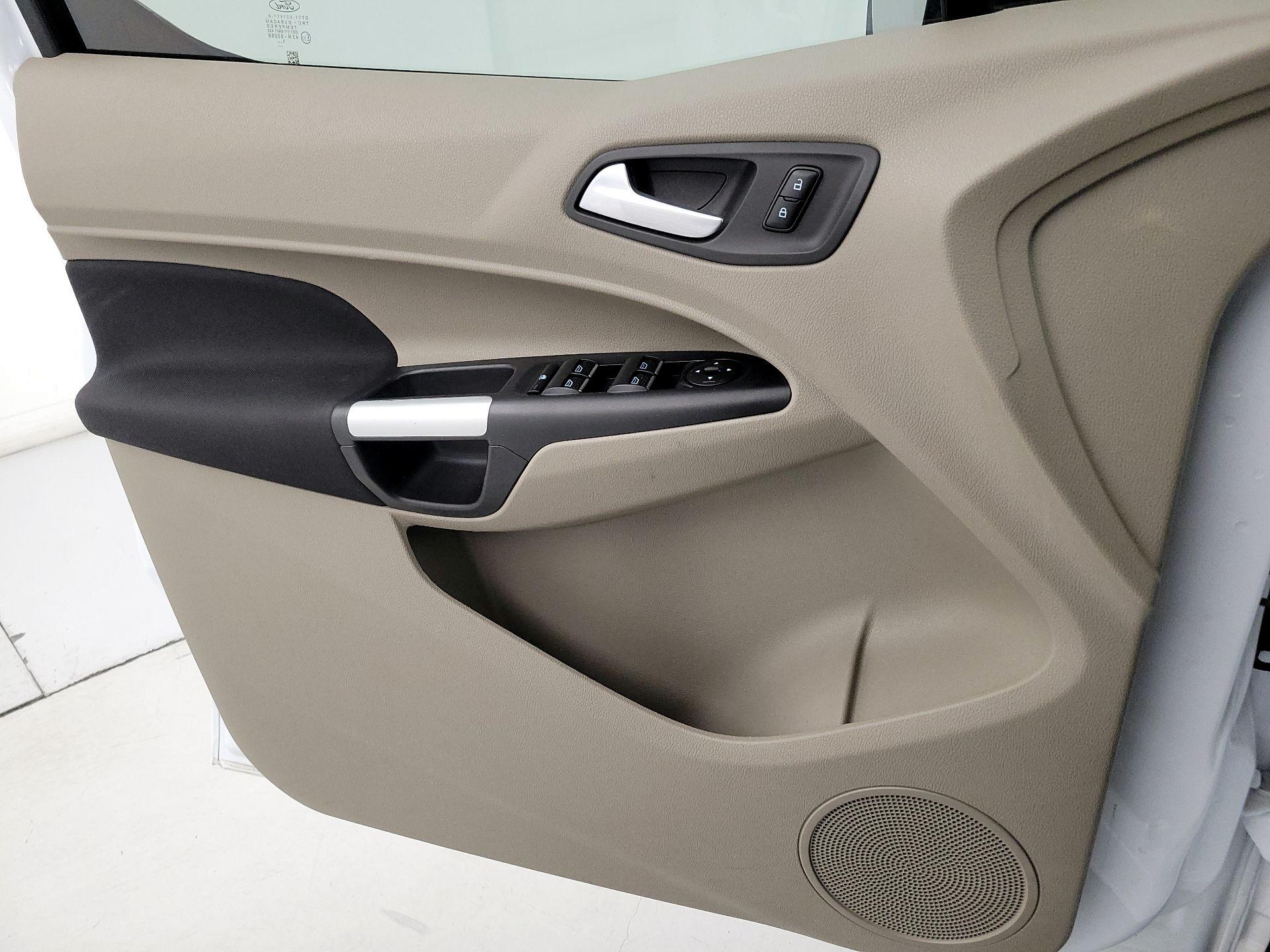 Thumbnail: 2016 Ford Transit Series - 12