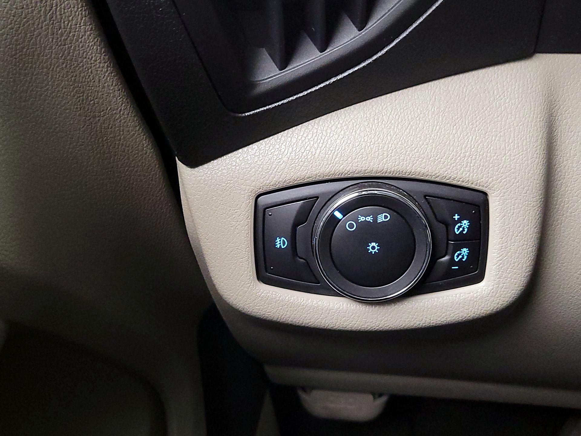 Thumbnail: 2016 Ford Transit Series - 13