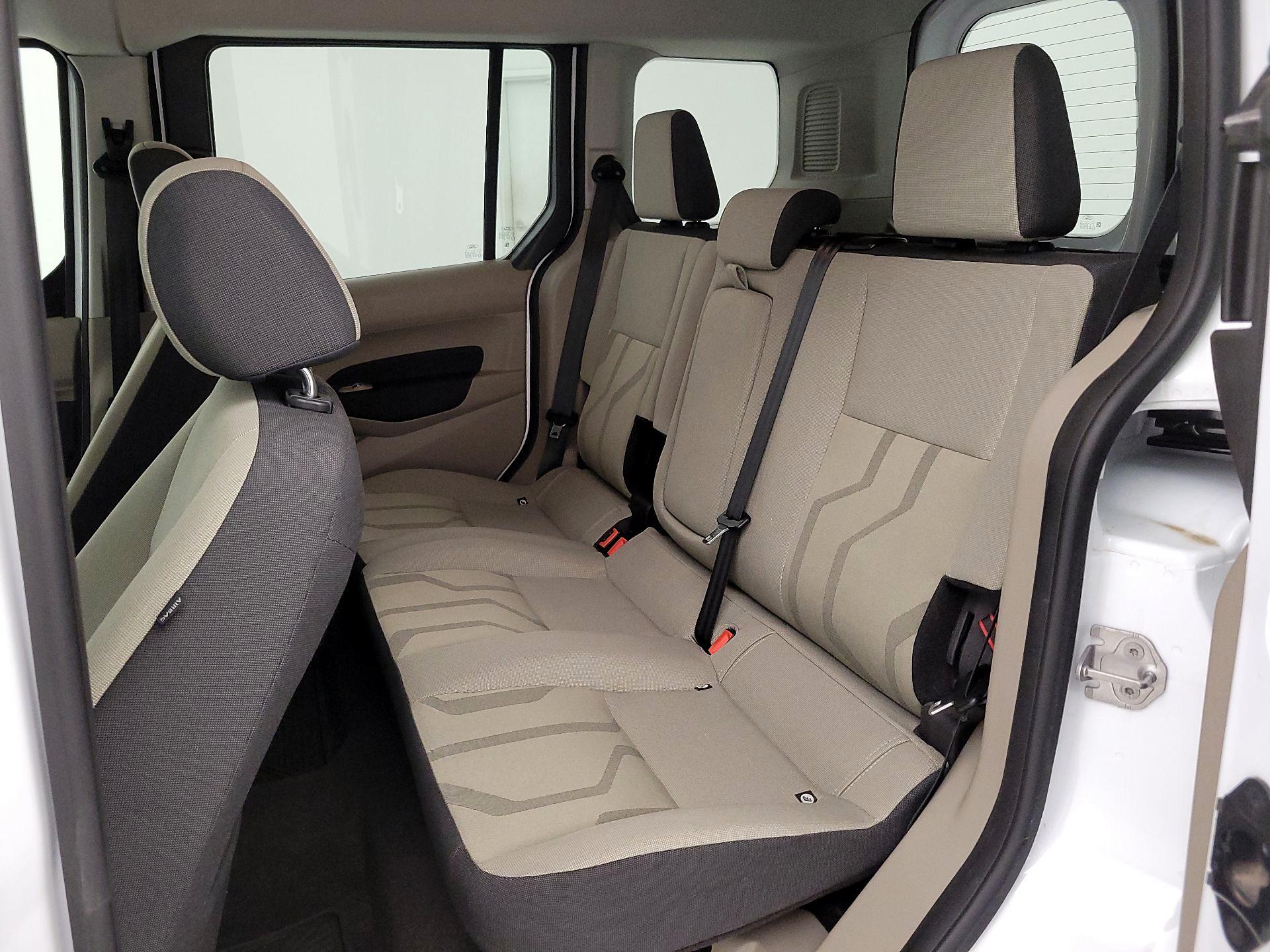 Thumbnail: 2016 Ford Transit Series - 19