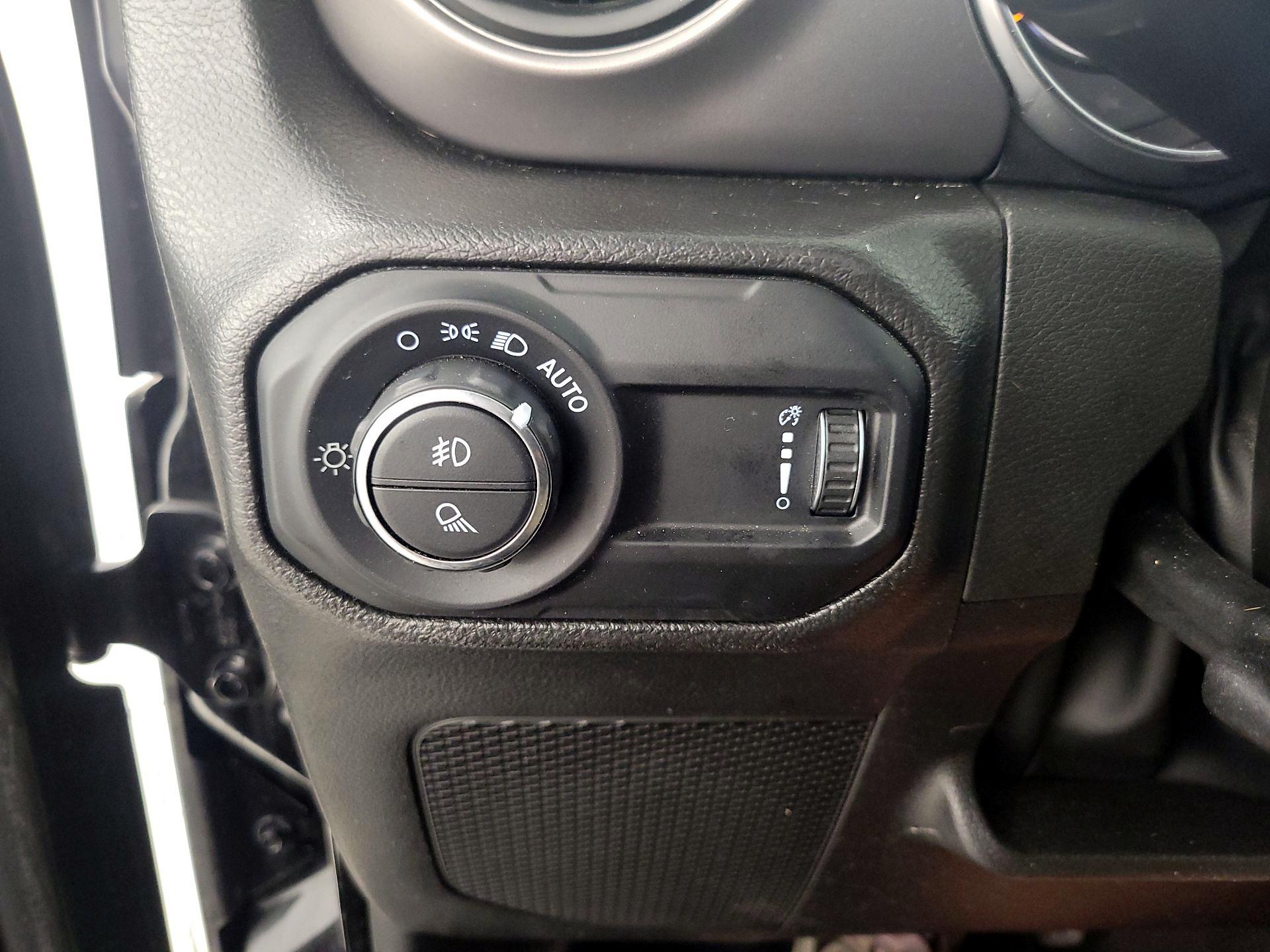 Thumbnail: 2023 Jeep Gladiator - 13