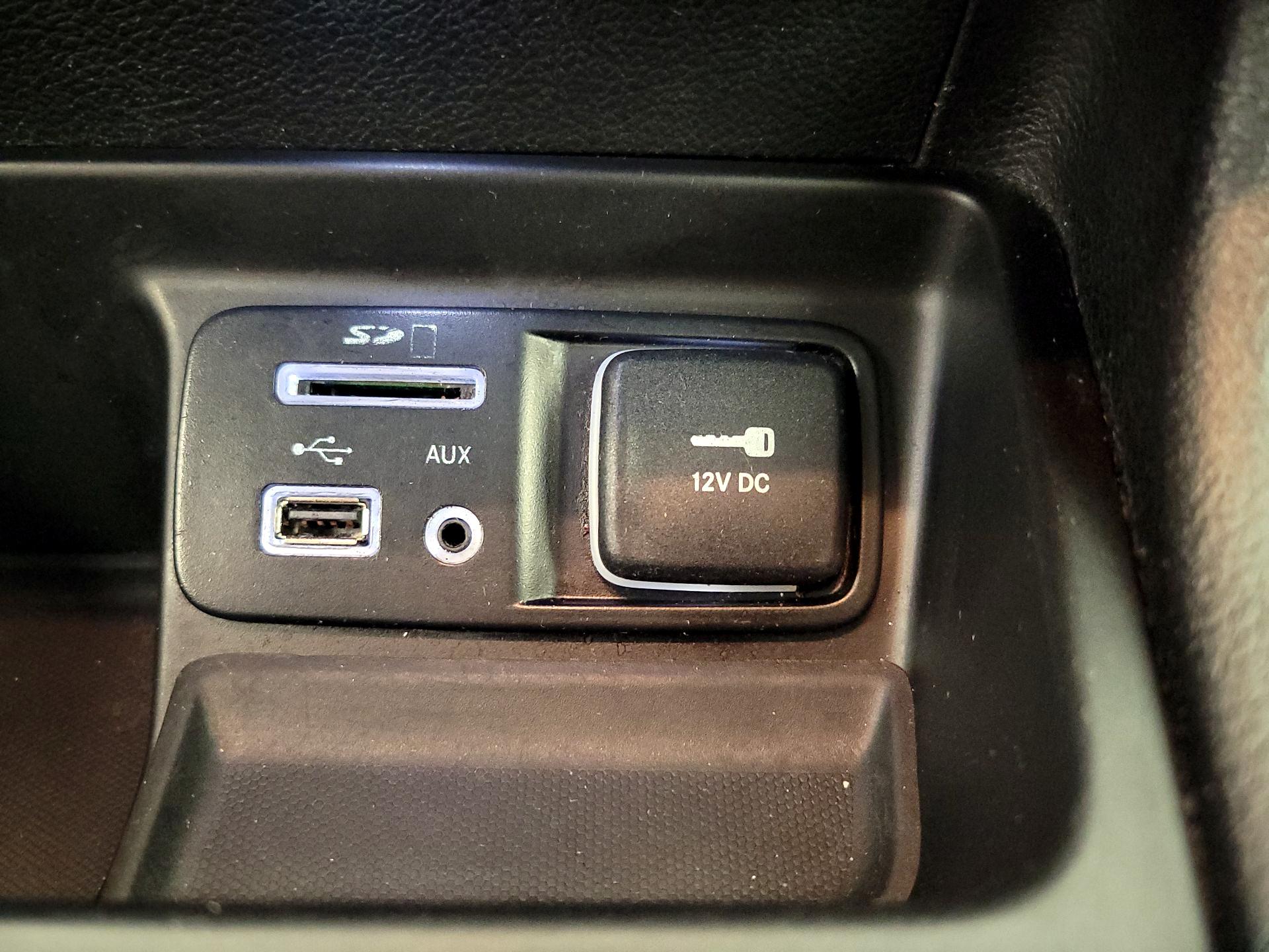 Thumbnail: 2017 Jeep Cherokee - 18